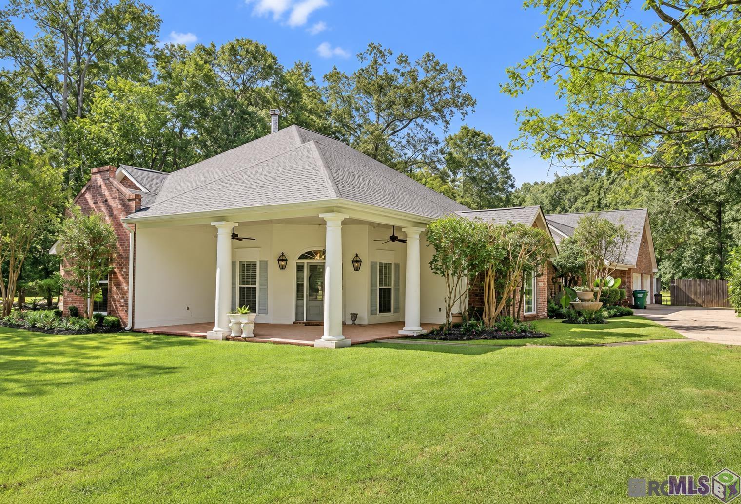 8812 WILDWOOD DR, Denham Springs, LA 70706