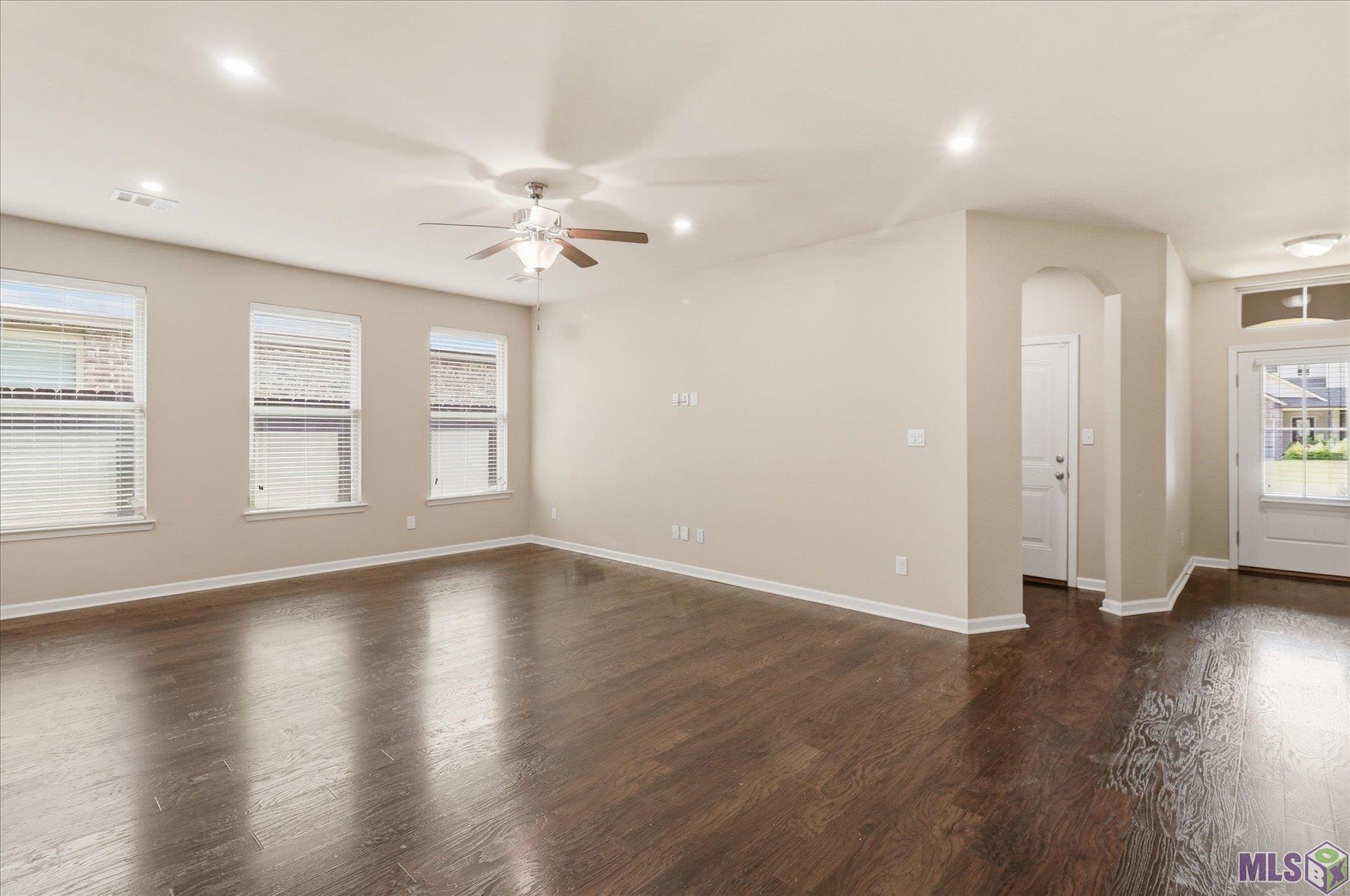 40133 CYPRESS VIEW Road, Ponchatoula, LA 70454