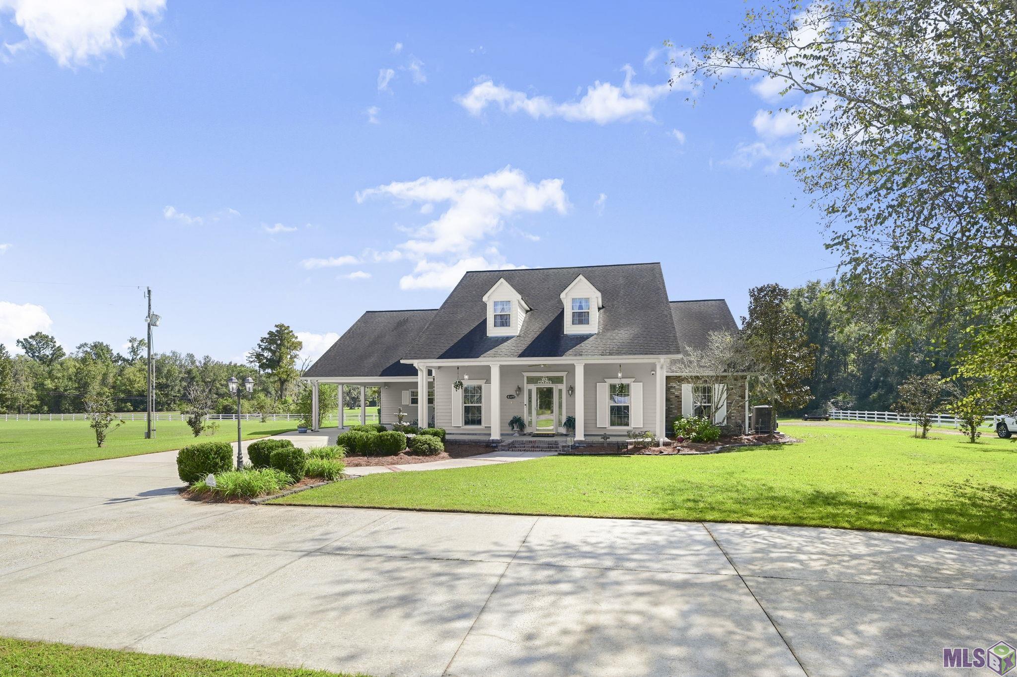 43197 CANNON RD, Gonzales, LA 70737