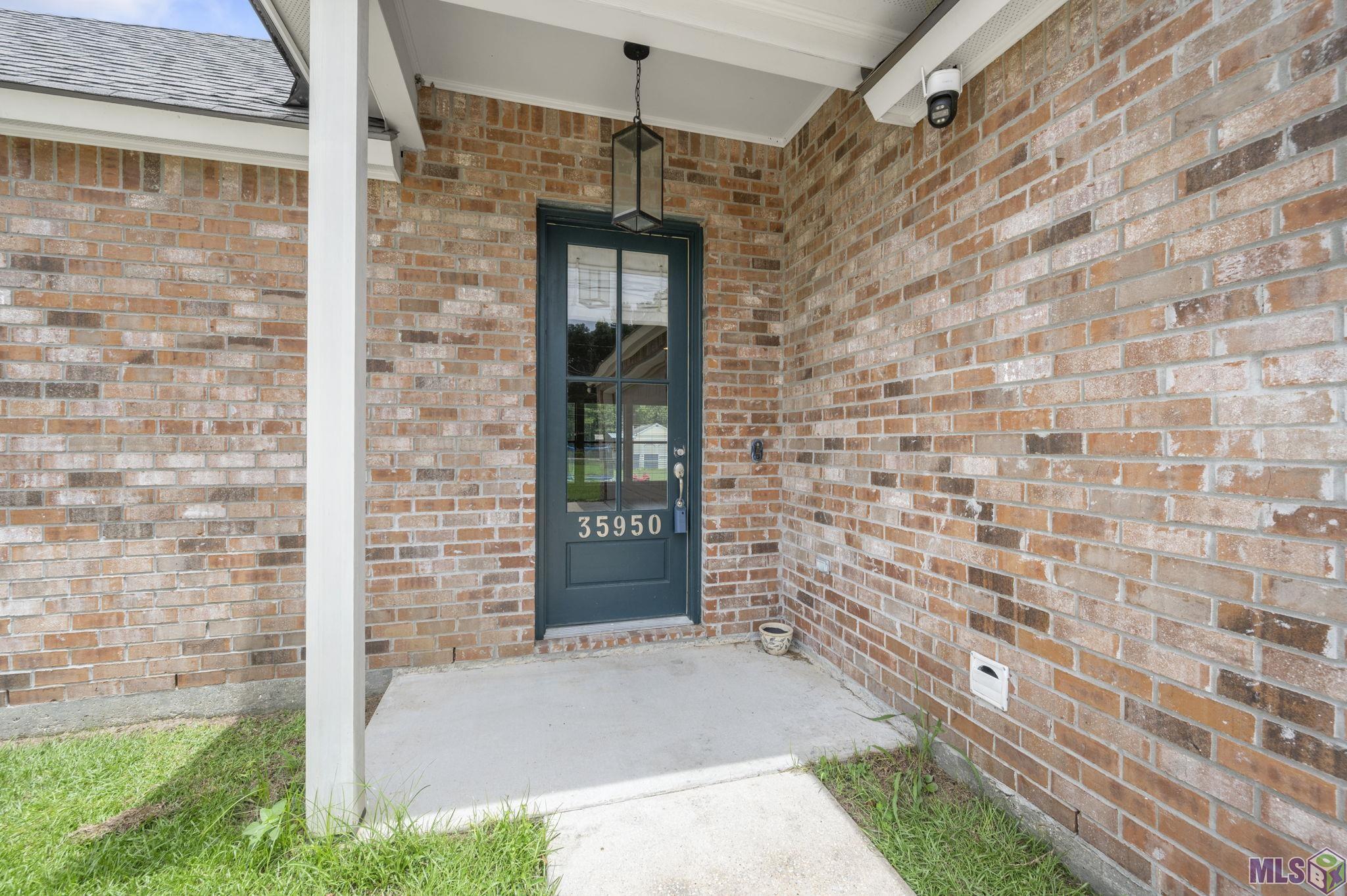 35950 CANE MARKET RD, Denham Springs, LA 70706