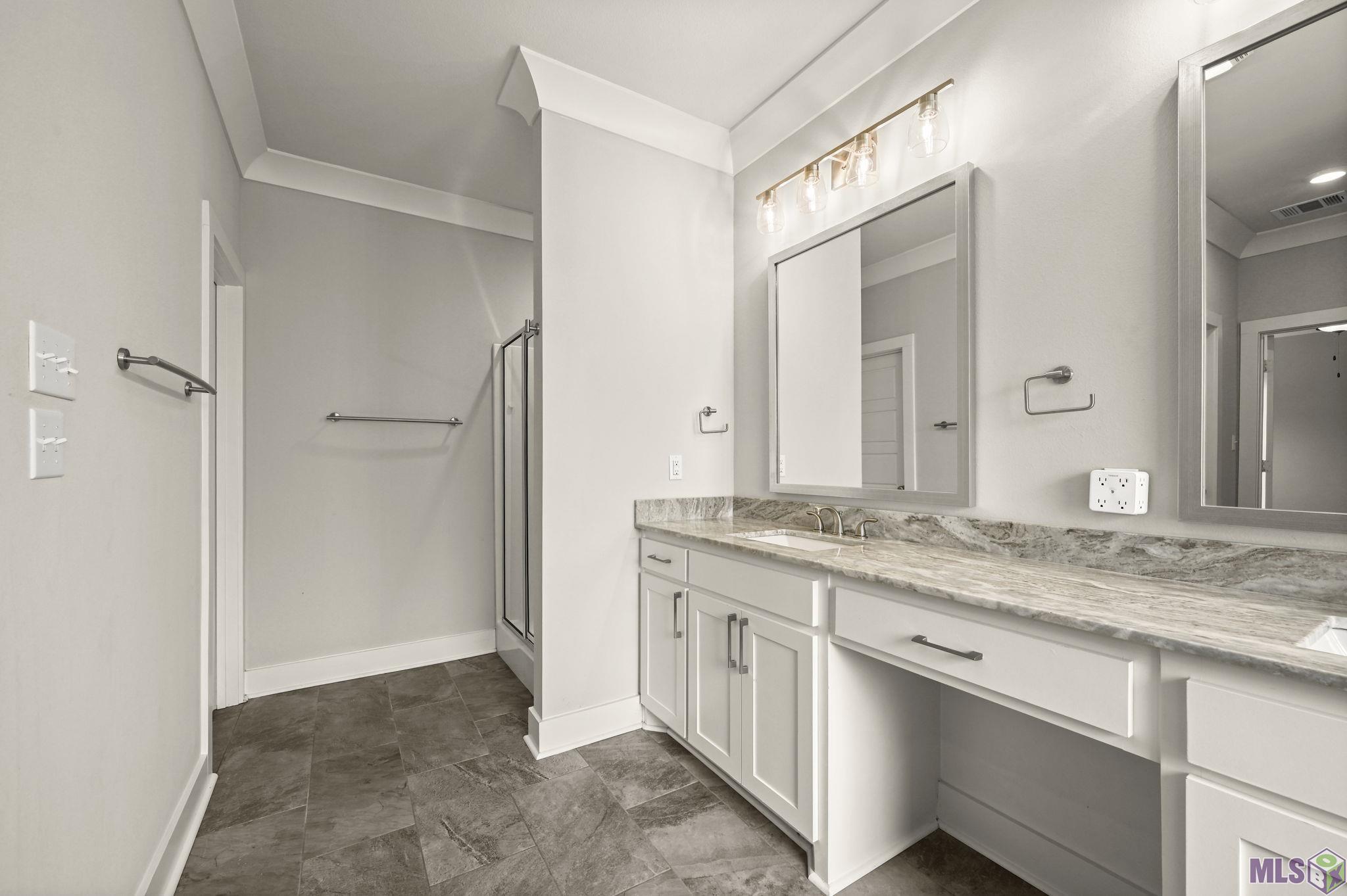 35950 CANE MARKET RD, Denham Springs, LA 70706