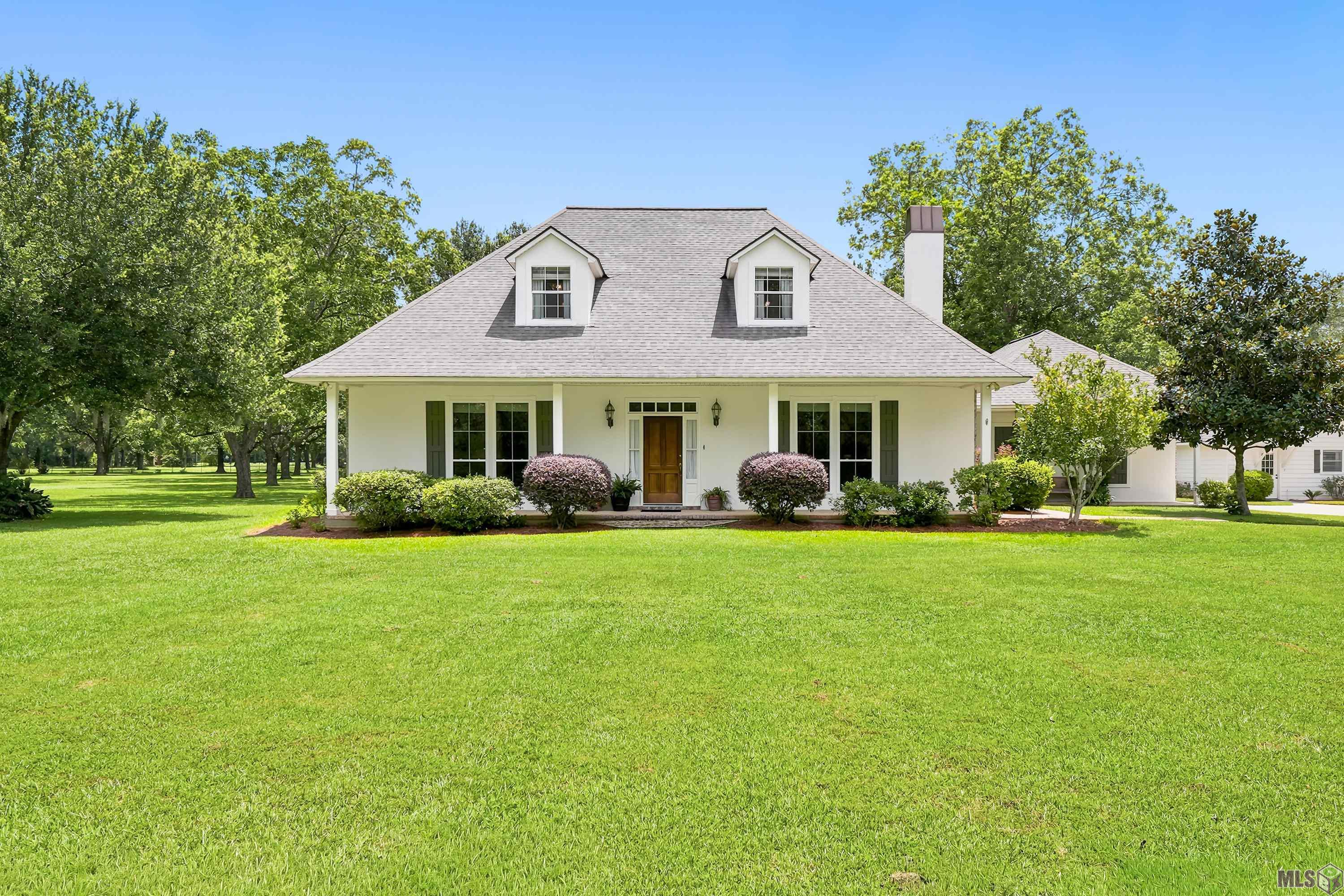 6980 BARROW HILL DR, St. Francisville, LA 70775