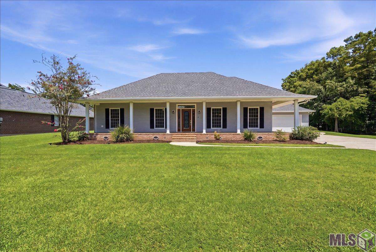 221 BEDFORD Street, Laplace, LA 70068