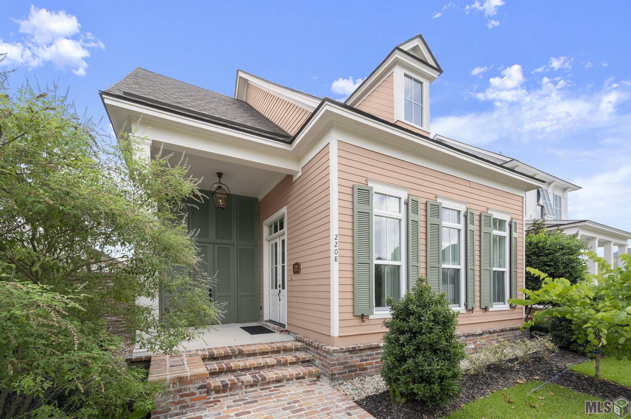 2208 ROUZAN AVE, Baton Rouge, LA 70808