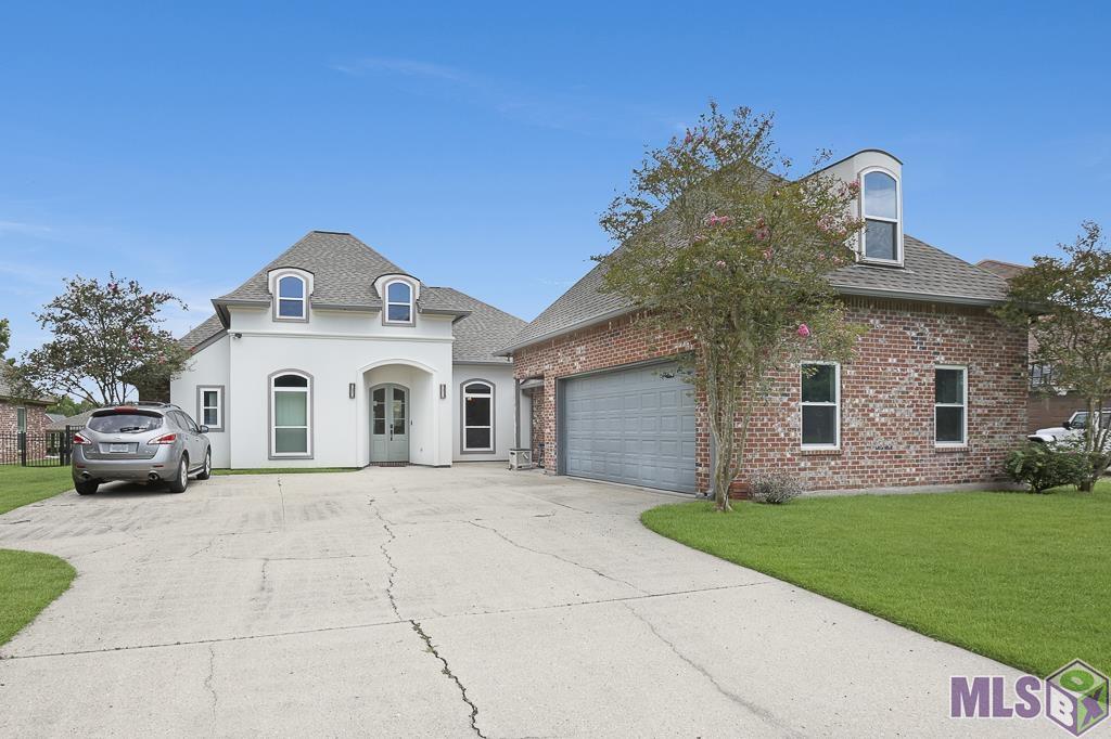 11680 RIVER HIGHLANDS Drive, St. Amant, LA 70774