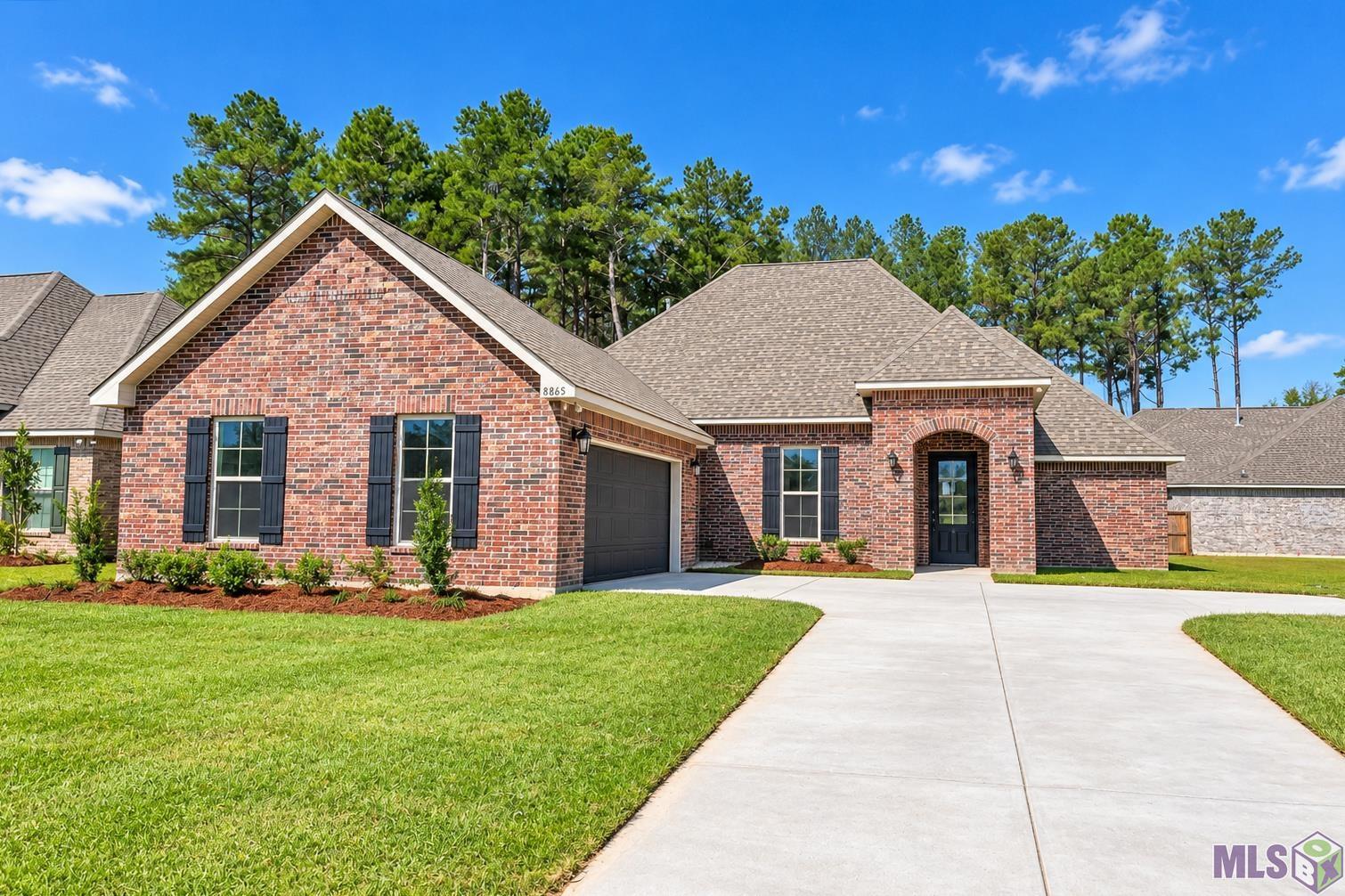8865 Lyndanne Drive, Denham Springs, LA 70726