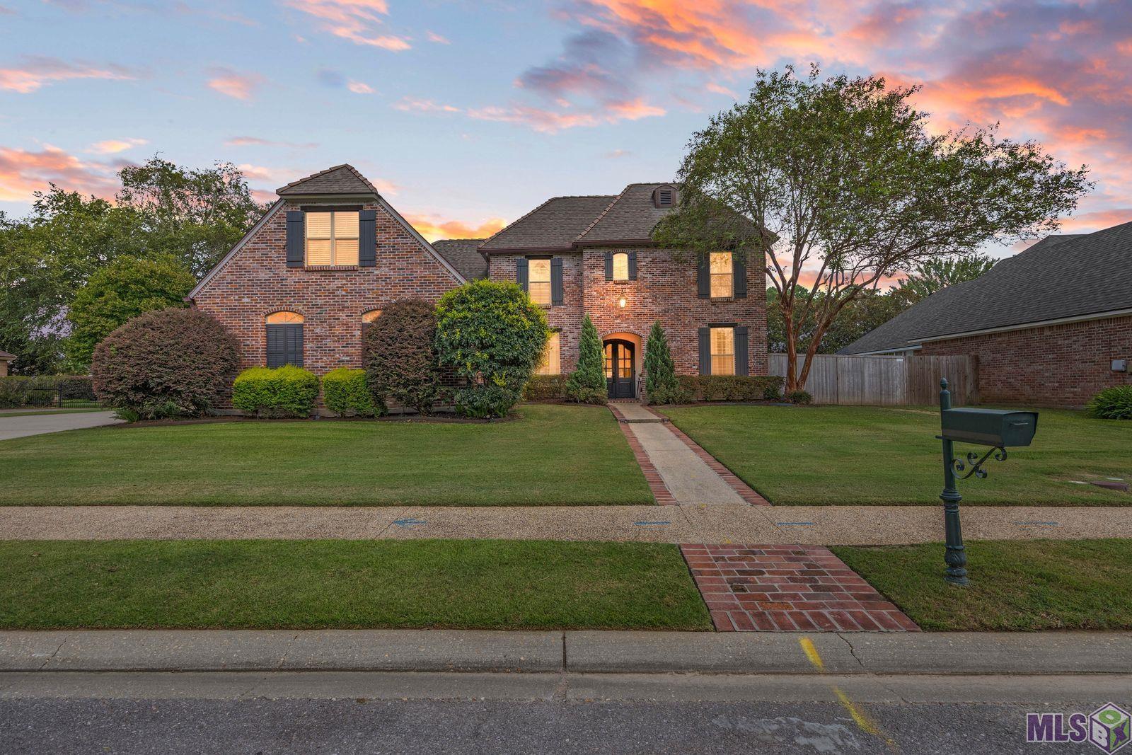 Property photo for 114 INNISBROOK DR, Broussard, LA 70518