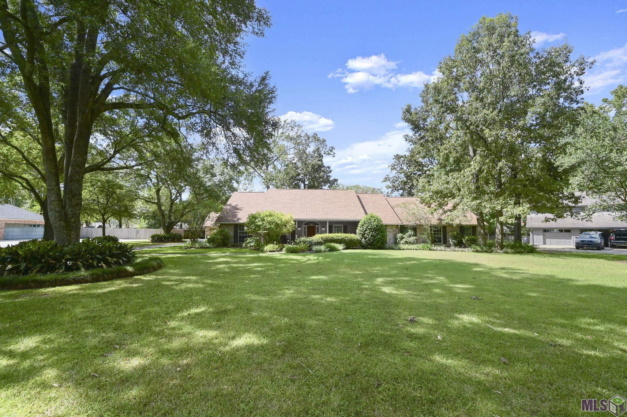 17631 CREEK HOLLOW RD, Saint George, LA 70817