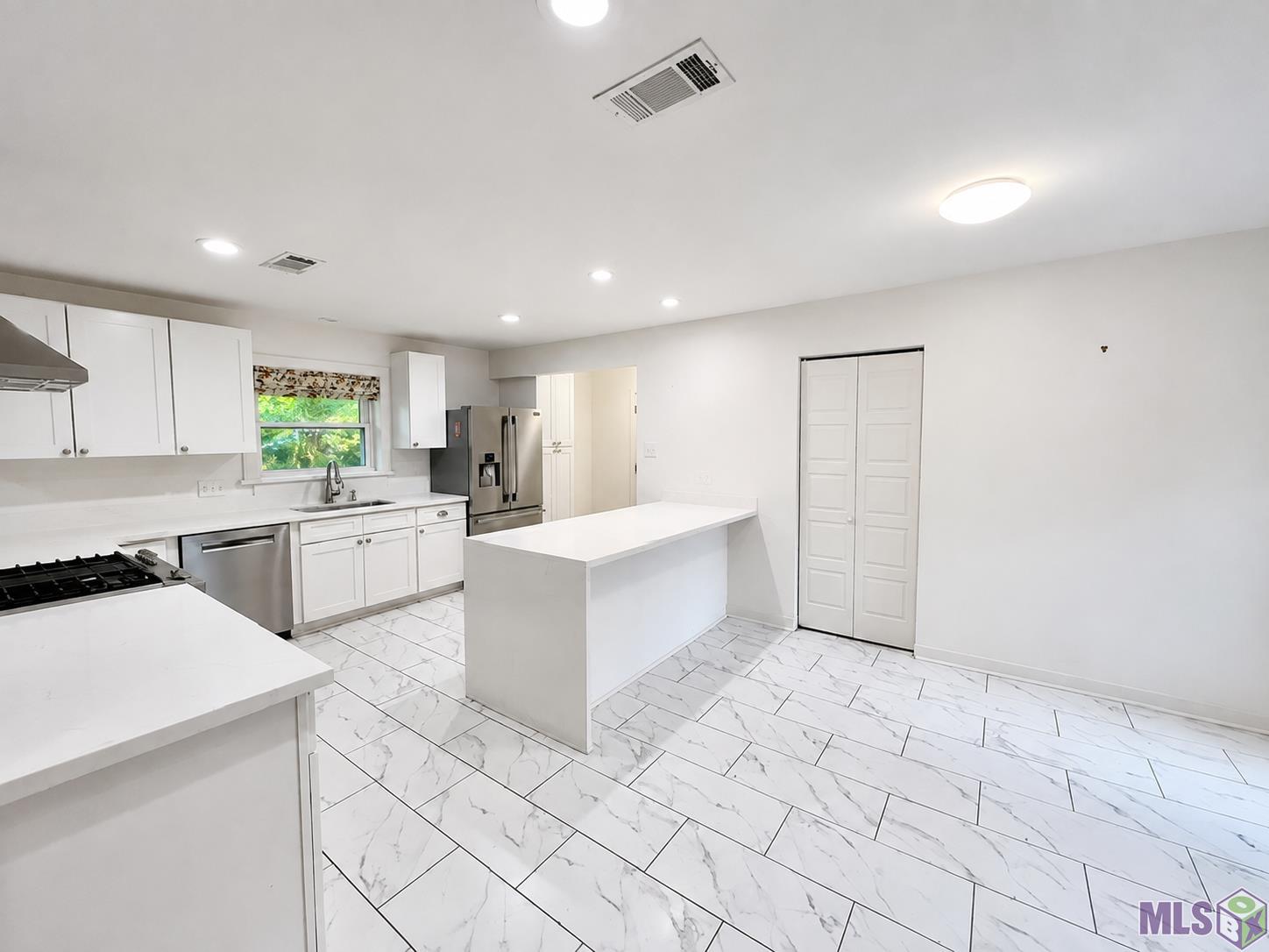 856 RODNEY DR, Baton Rouge, LA 70808