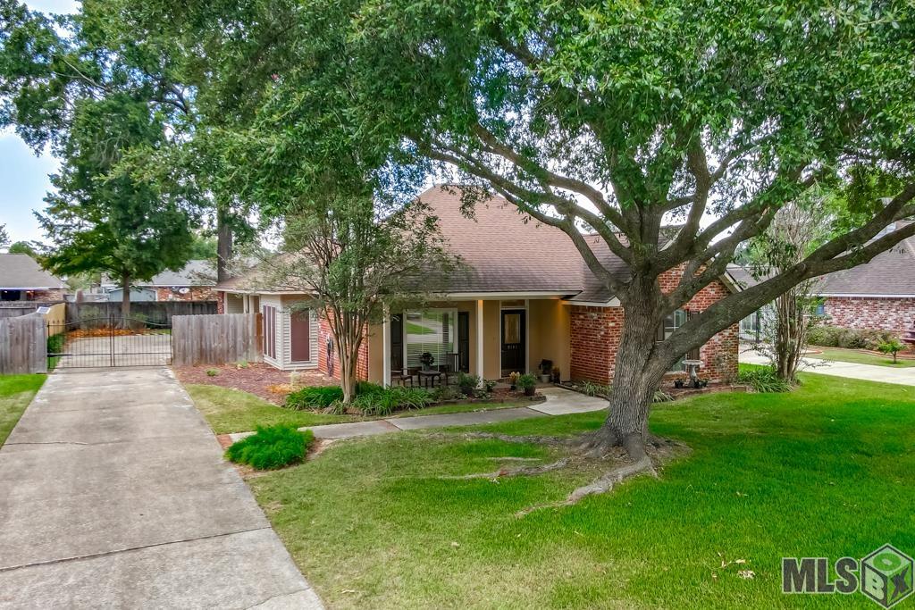9141 GARY DR, Denham Springs, LA 70726