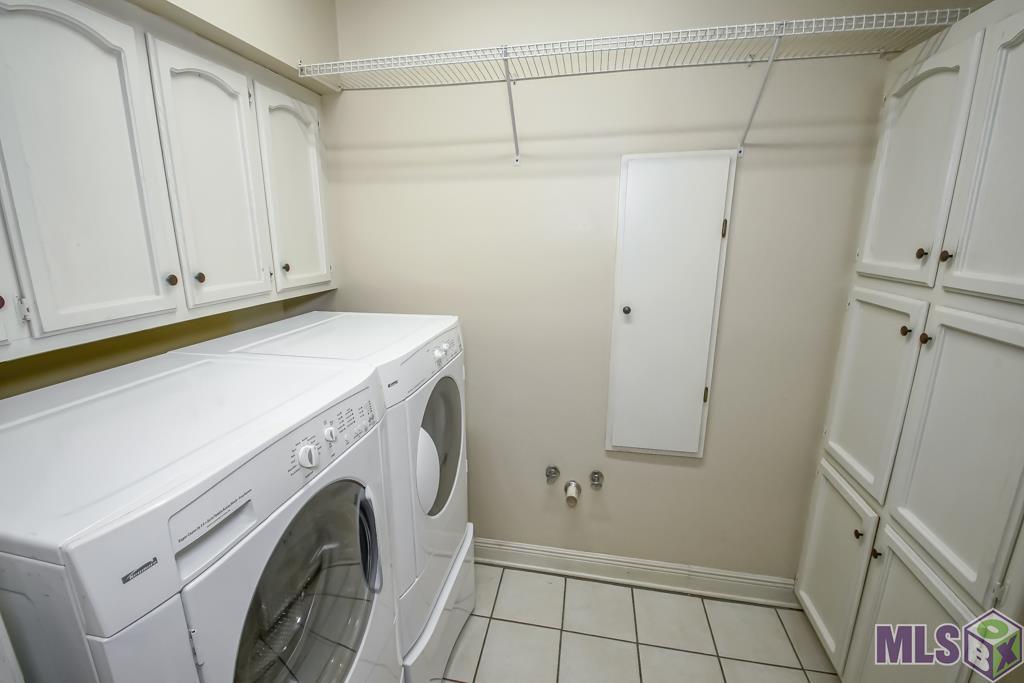9141 GARY DR, Denham Springs, LA 70726