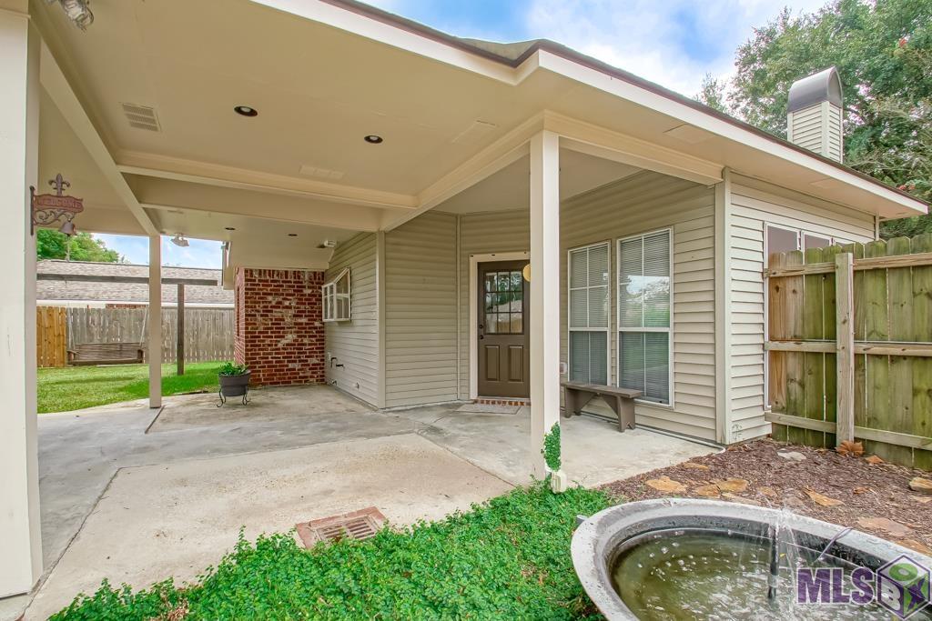 9141 GARY DR, Denham Springs, LA 70726