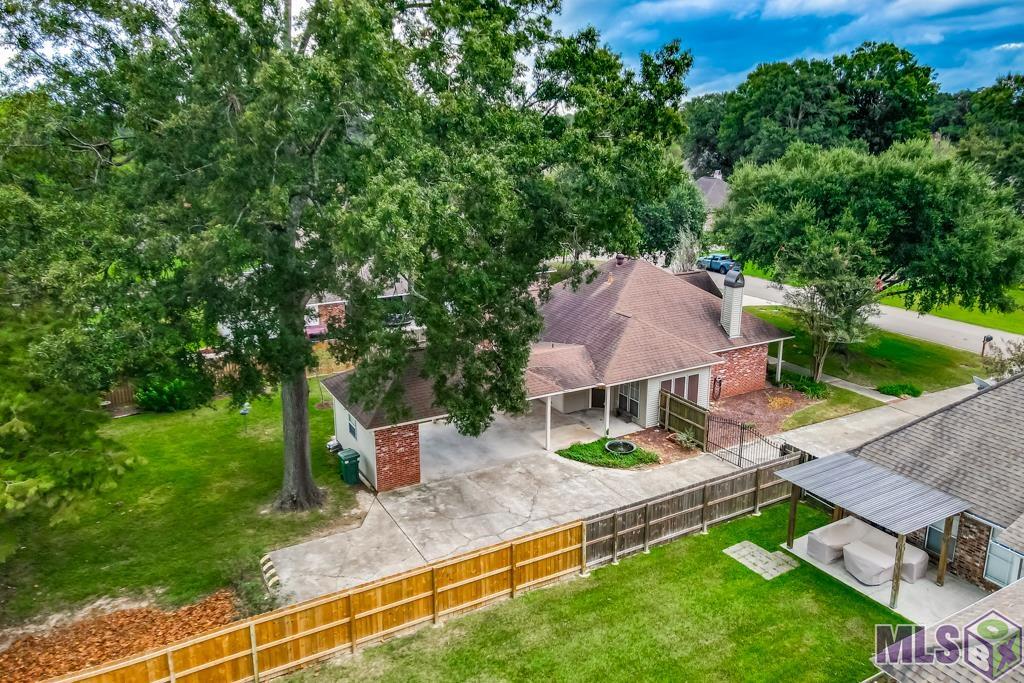 9141 GARY DR, Denham Springs, LA 70726