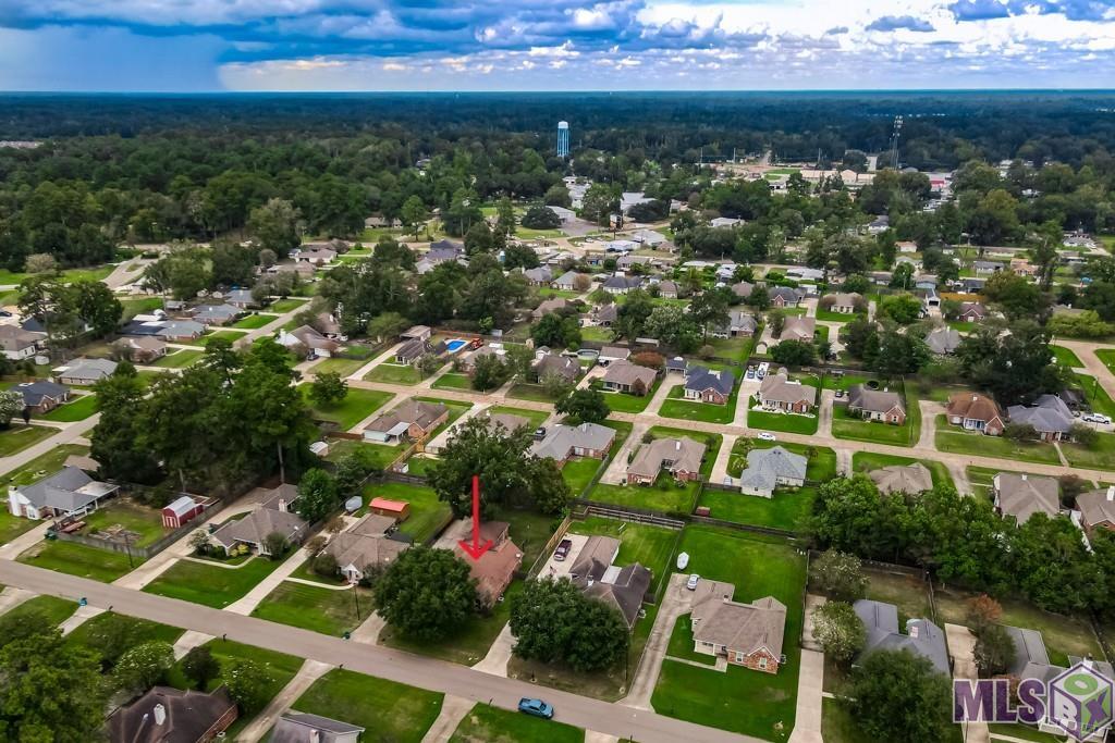 9141 GARY DR, Denham Springs, LA 70726