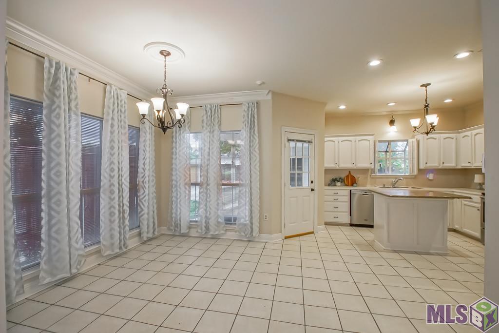 9141 GARY DR, Denham Springs, LA 70726