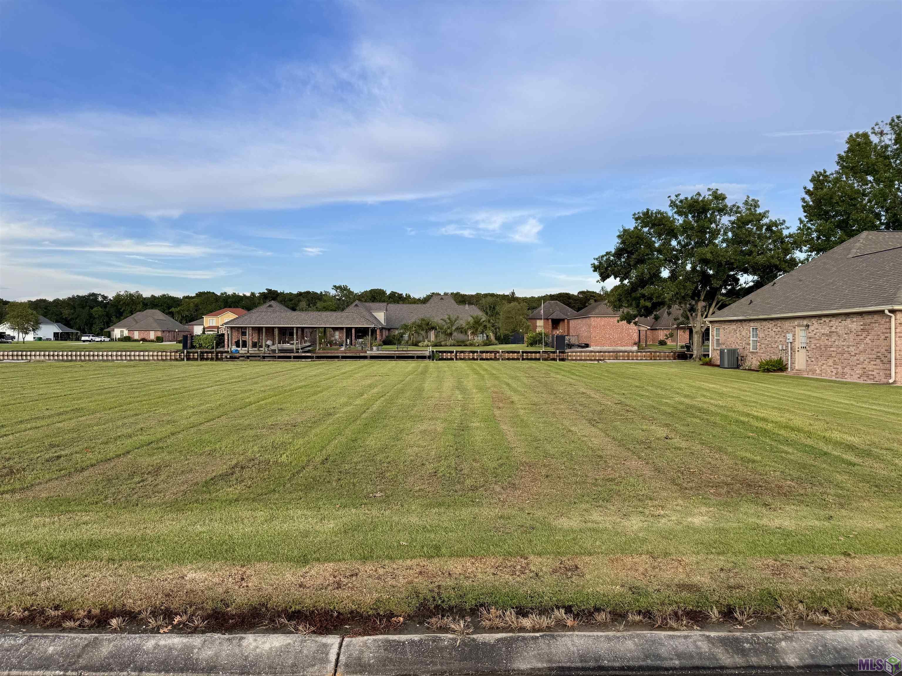 #79 WOODVIEW CT, Morgan City, LA 70380