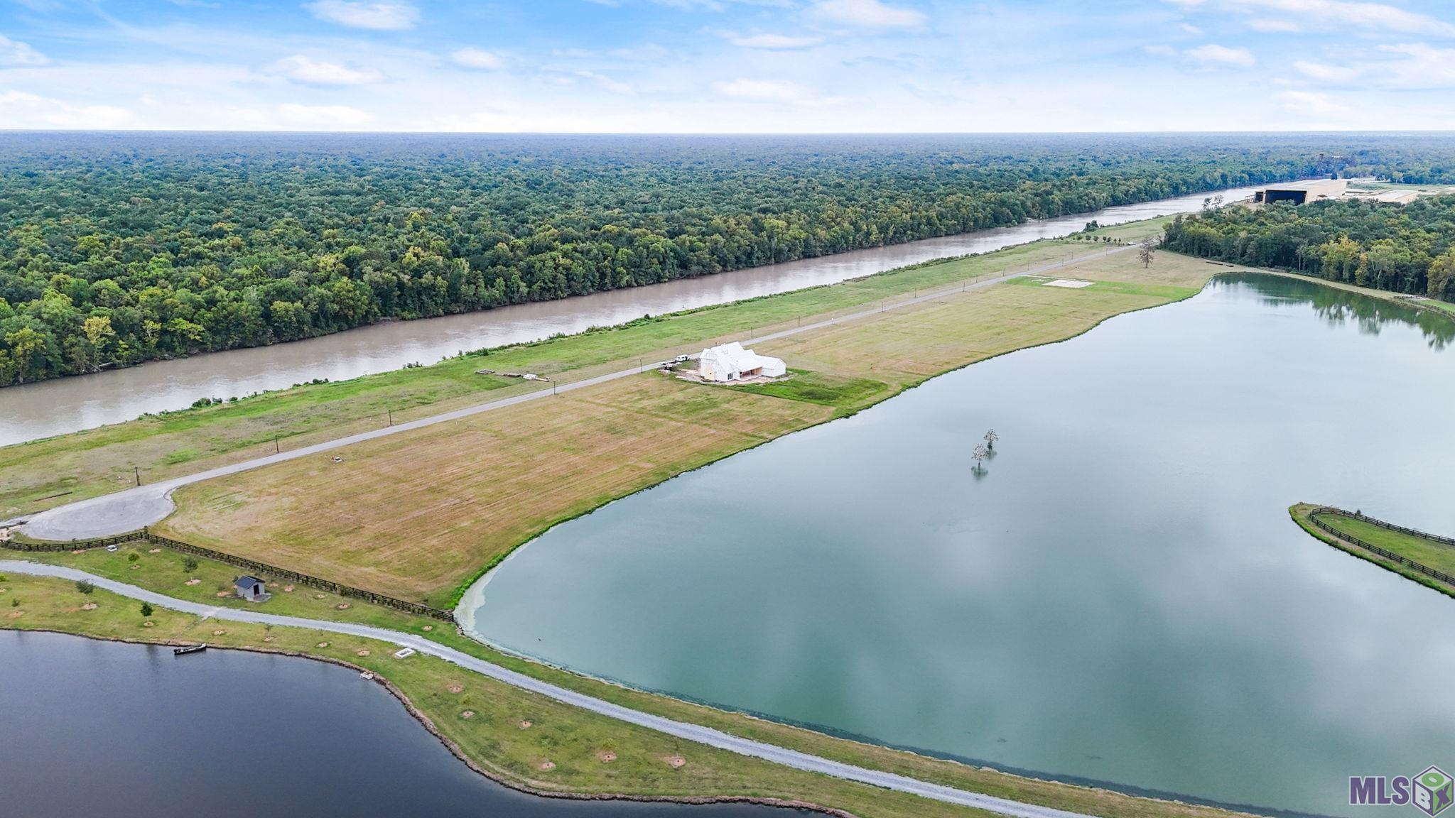 6026 MILL TOWN RD, Brusly, LA 70719