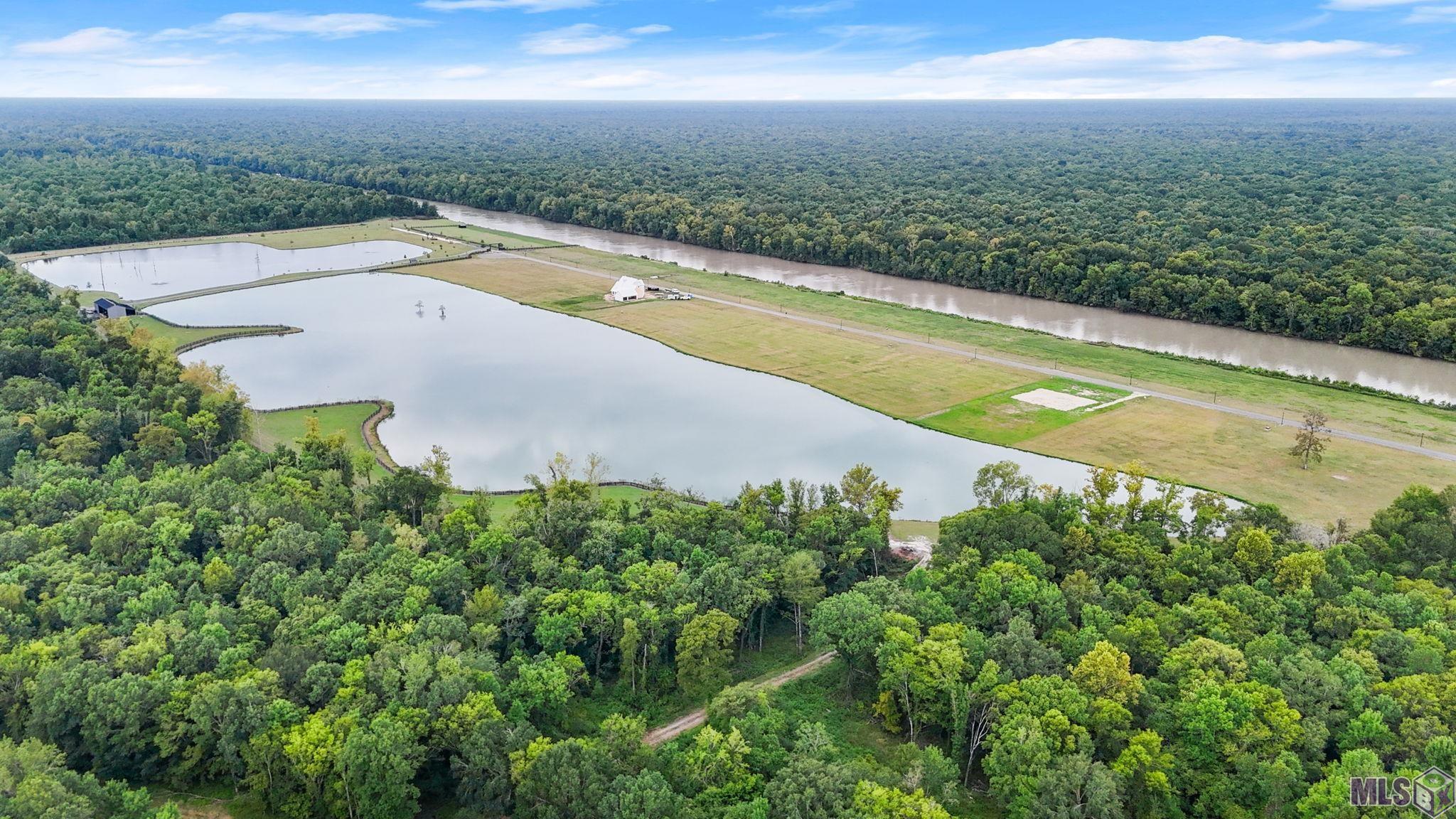 6046 MILL TOWN RD, Brusly, LA 70719