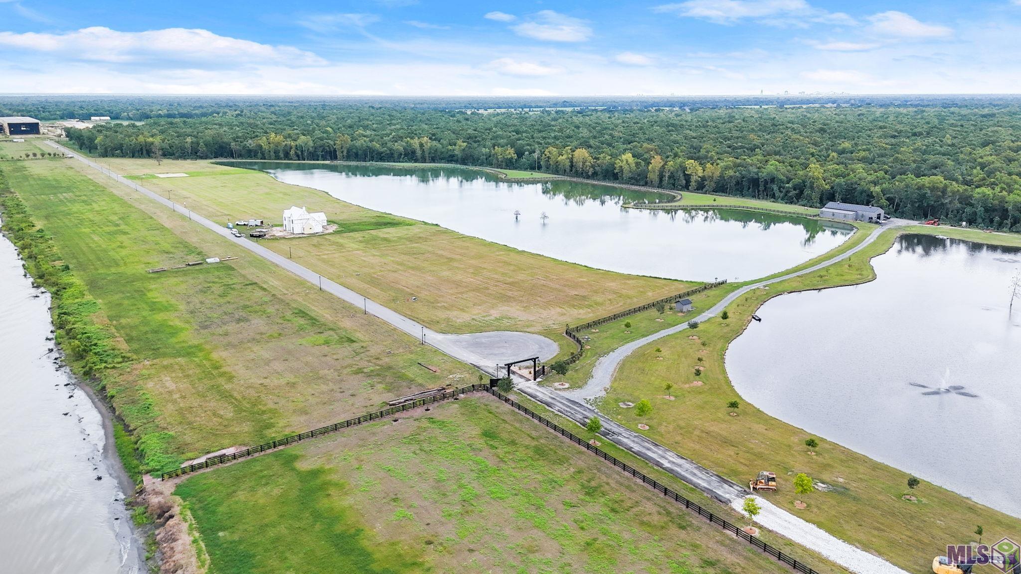 6036 MILL TOWN RD, Brusly, LA 70719