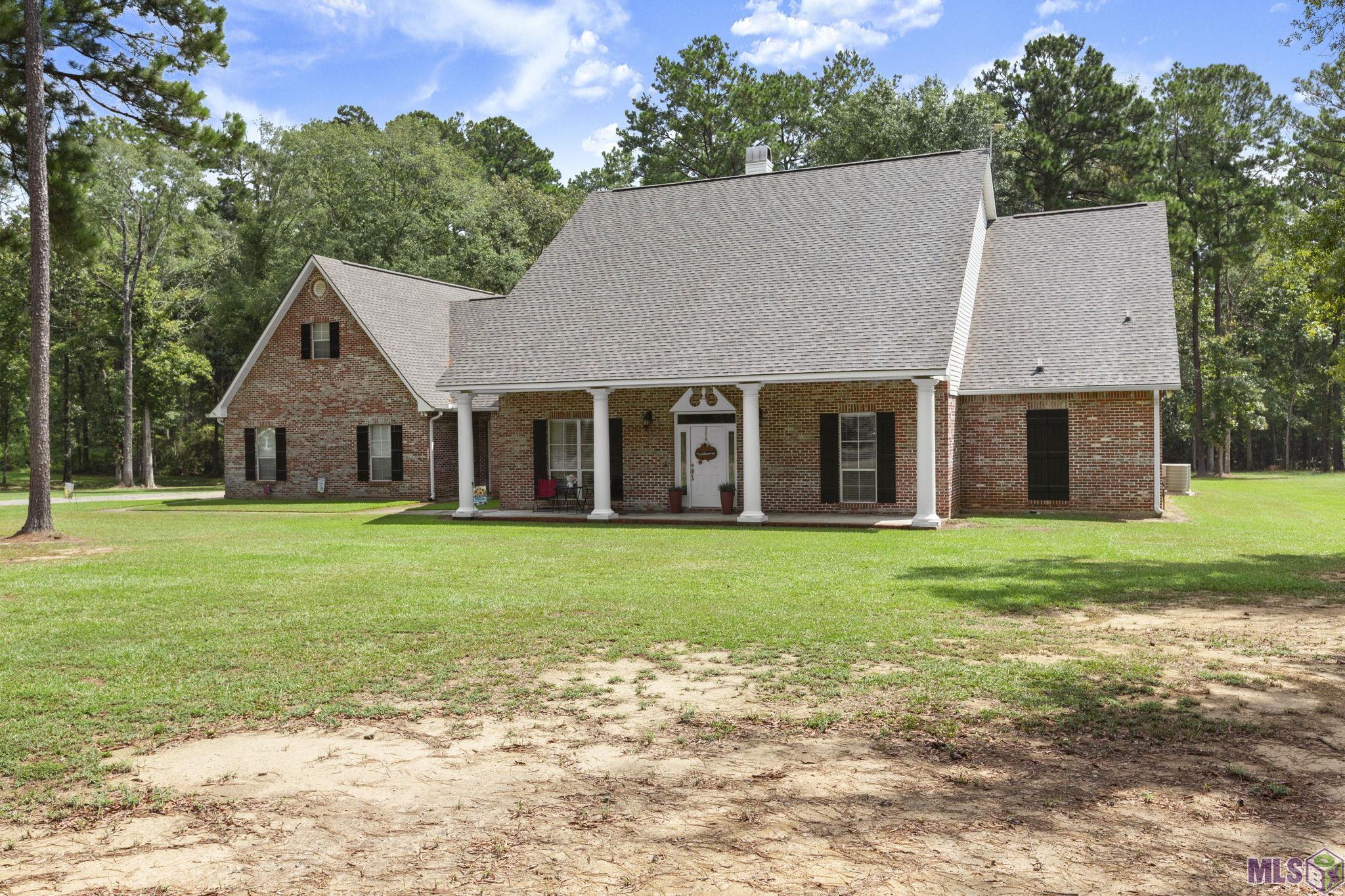 1351 LA HWY 409, Slaughter, LA 70777