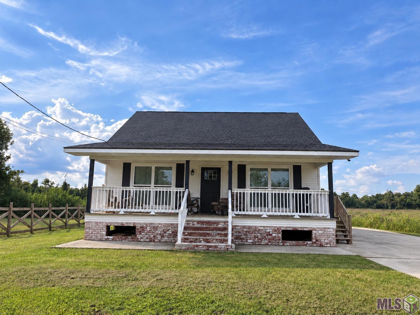 220 DONNA LEE DR, Houma, LA 70363
