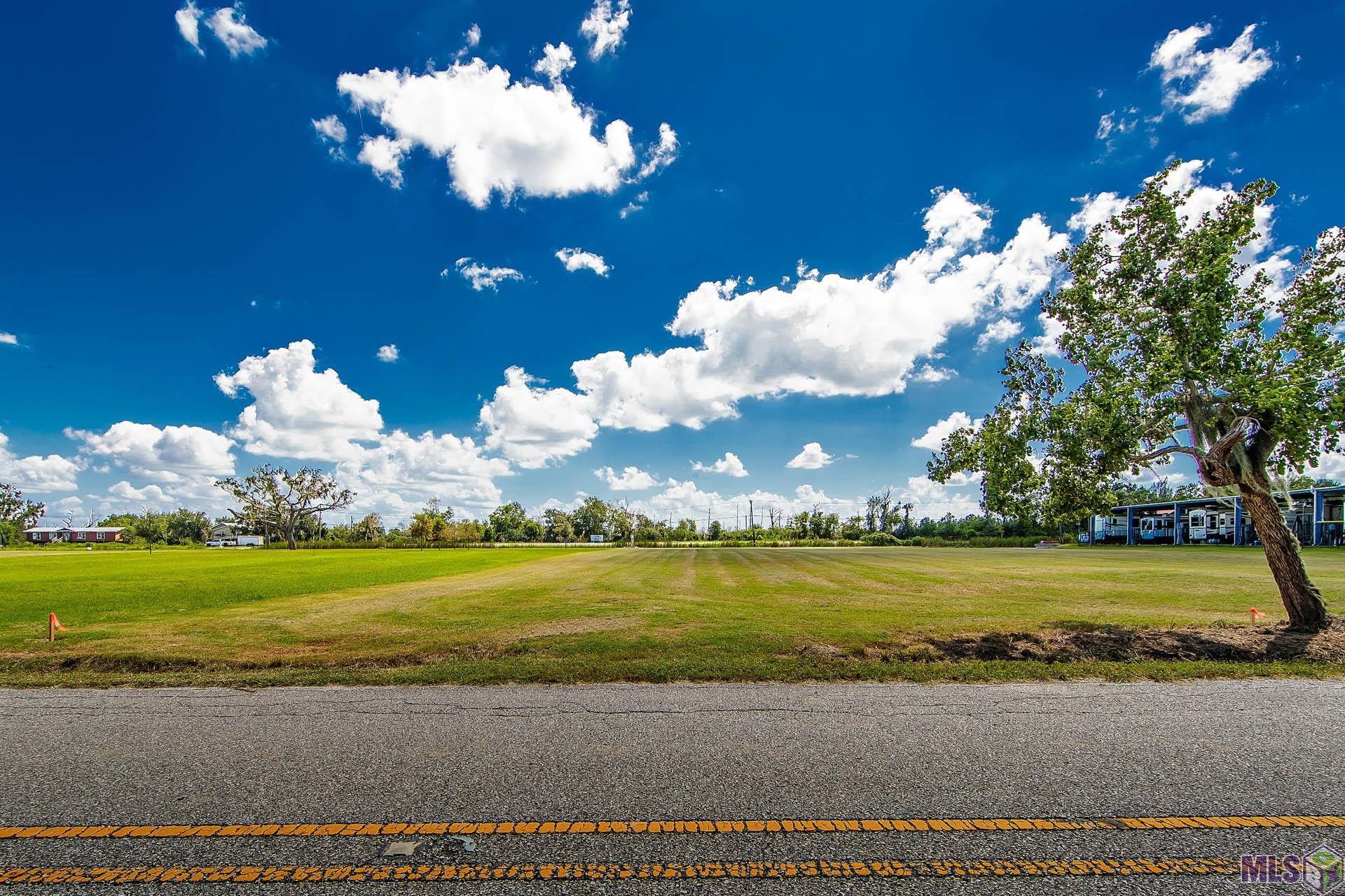 1729 DOCTOR BEATROUS RD, Theriot, LA 70397