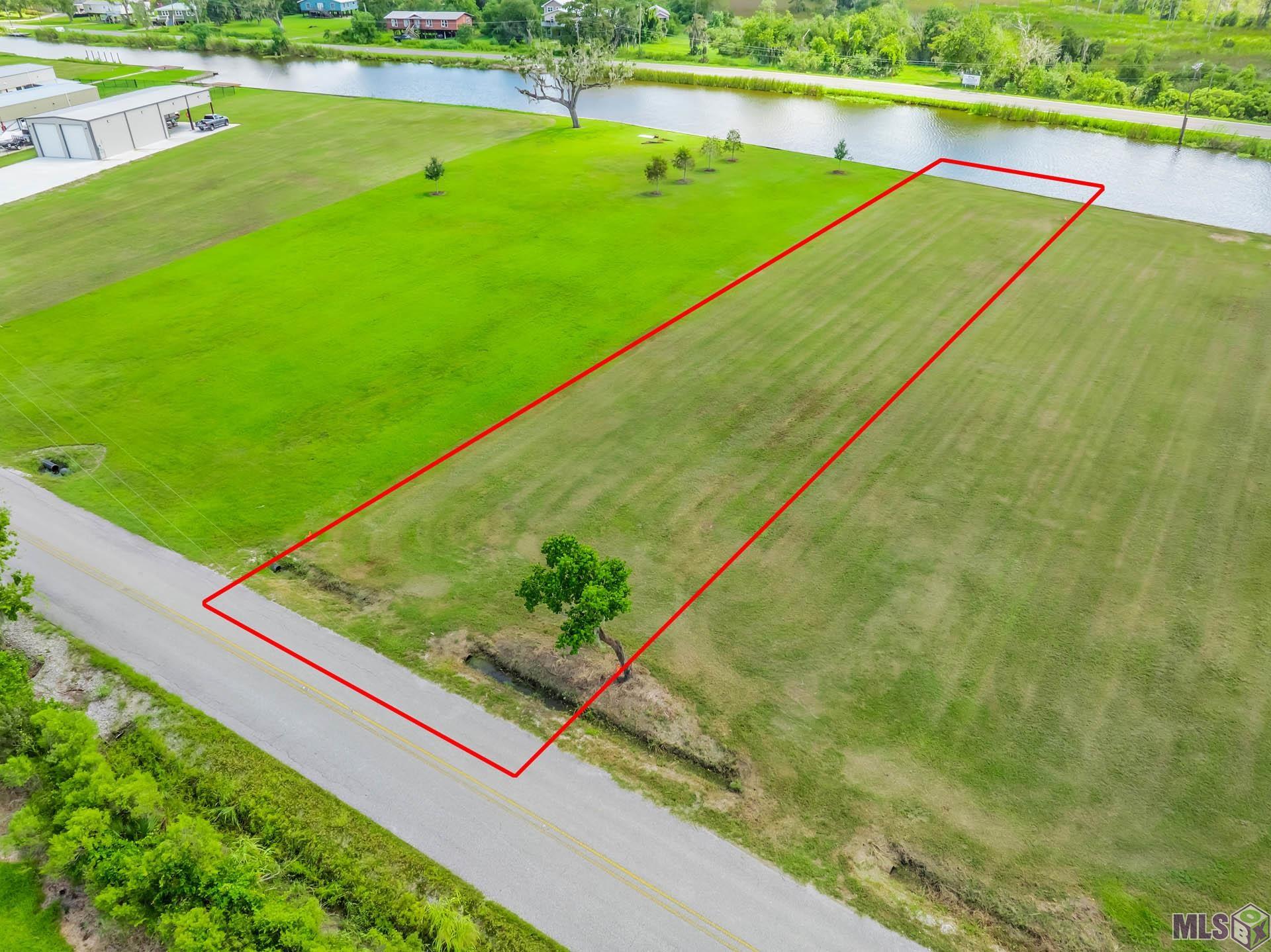 1729 DOCTOR BEATROUS RD, Theriot, LA 70397