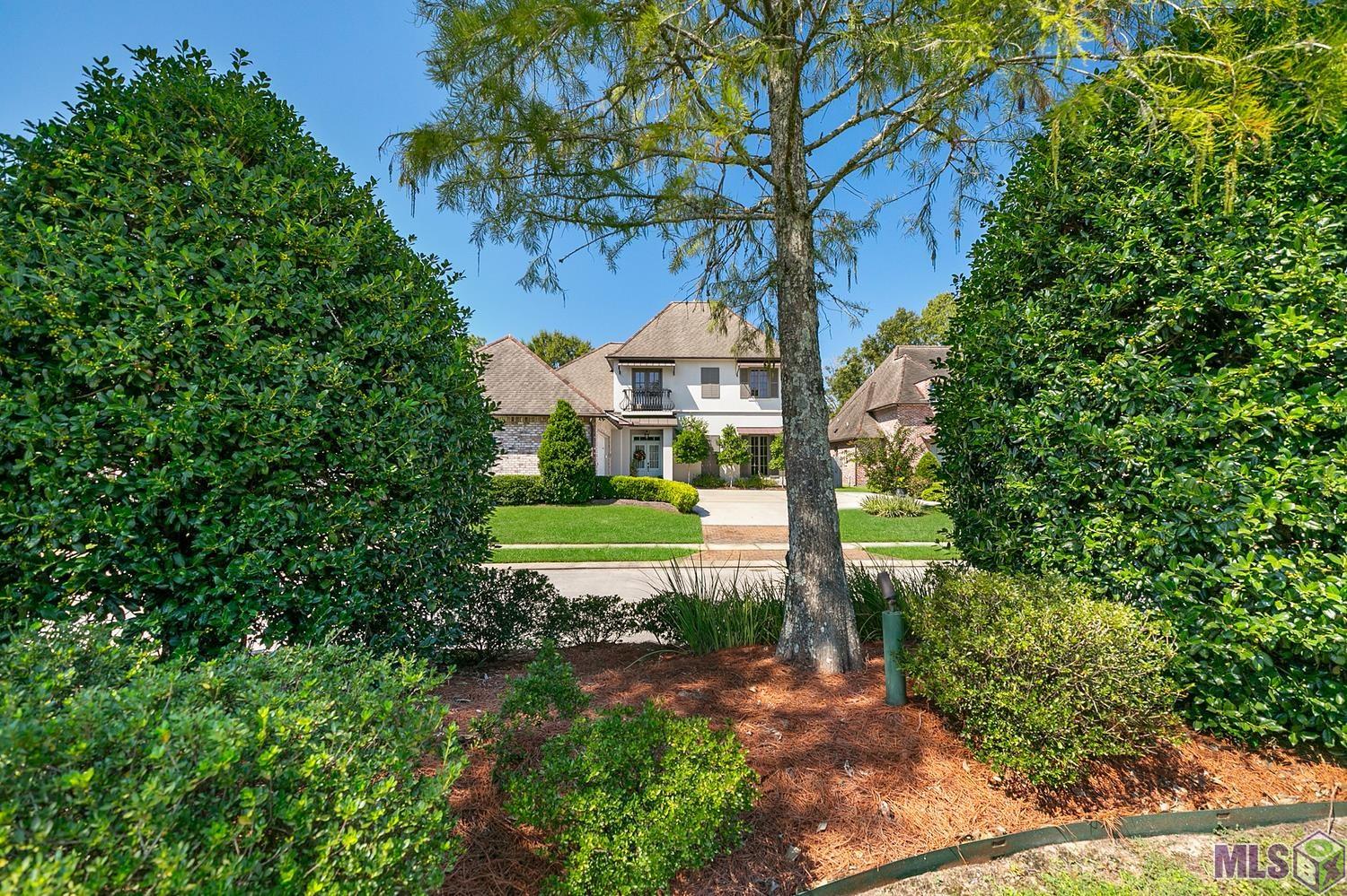 8970 CARRIAGEWOOD ESTATES DR, Baton Rouge, LA 70817