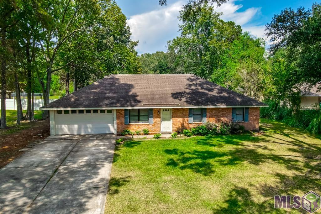 9338 PRINCE CHARLES ST, Denham Springs, LA 70726
