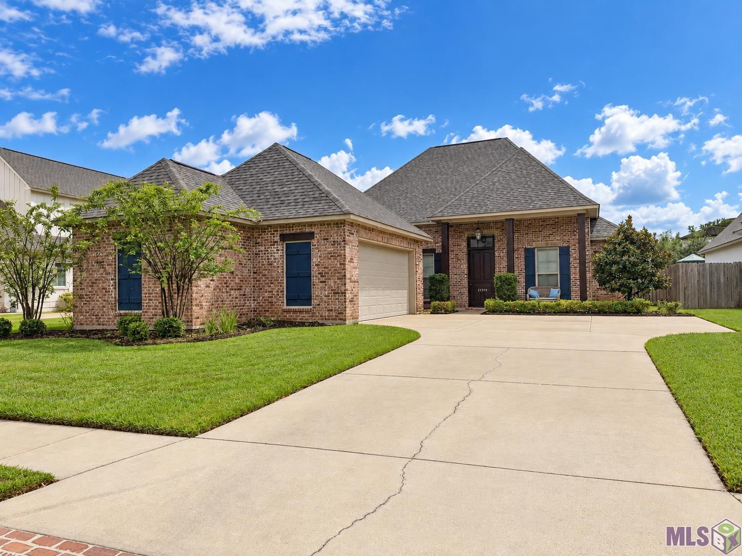 37379 CYPRESS HOLLOW AVE, Prairieville, LA 70769