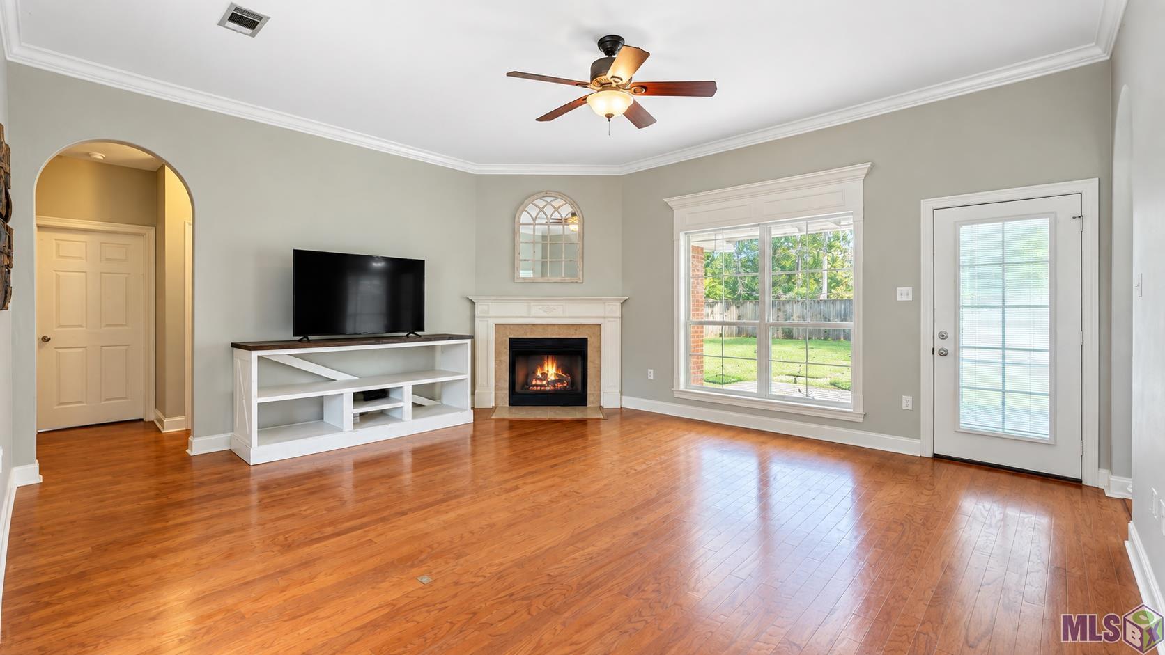 21458 DEWITT MAY RD, Livingston, LA 70754