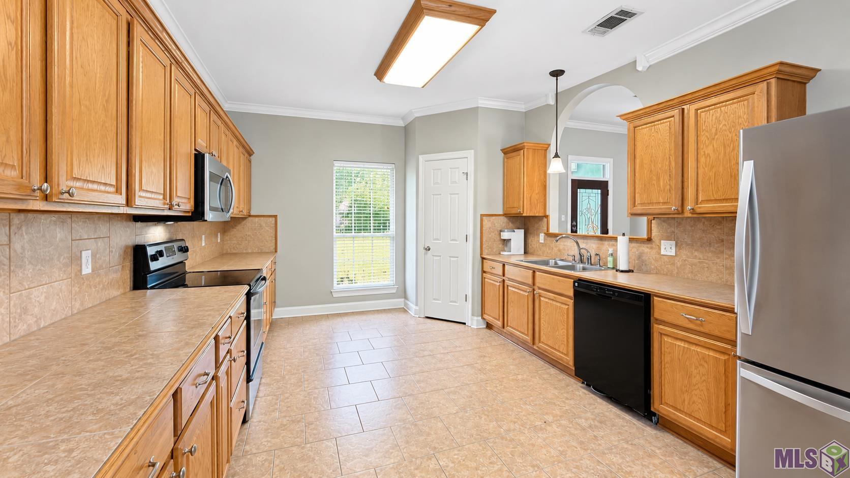21458 DEWITT MAY RD, Livingston, LA 70754