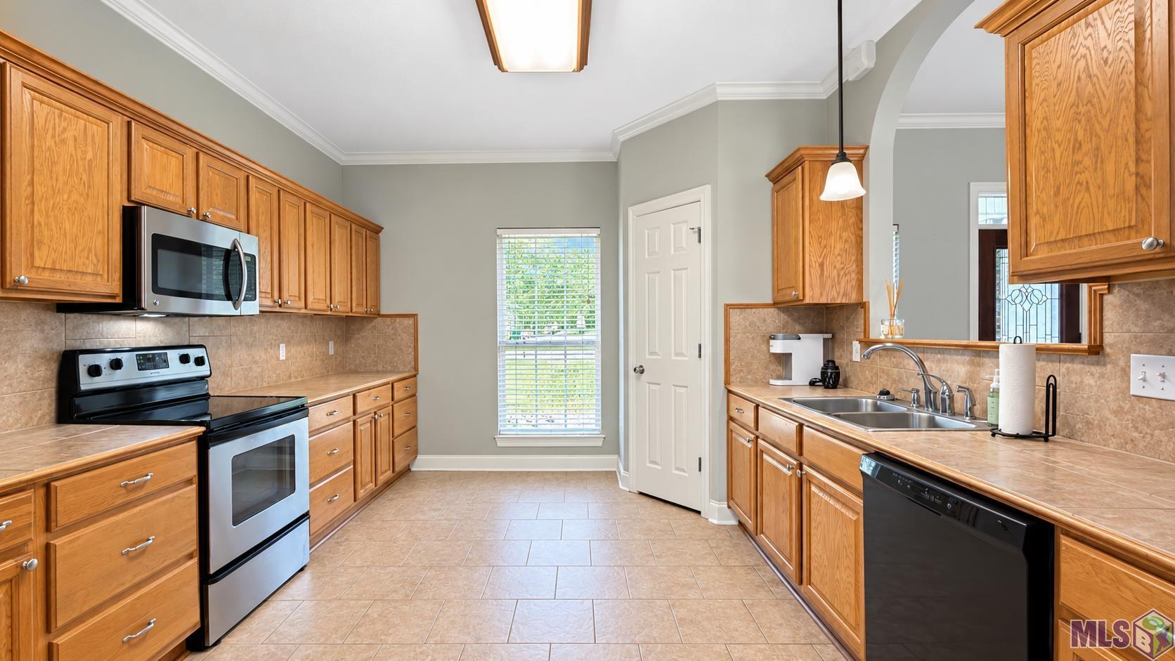 21458 DEWITT MAY RD, Livingston, LA 70754