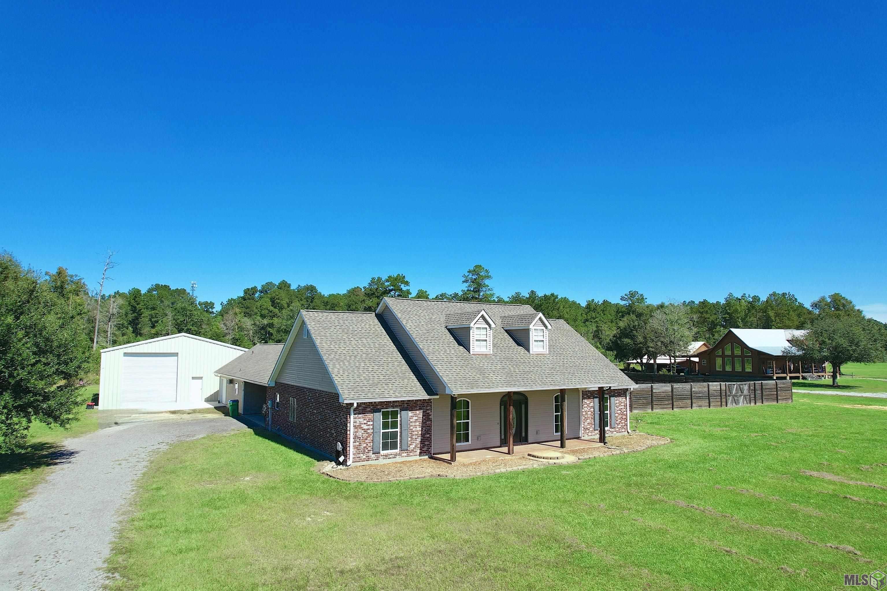 29669 MARY KINCHEN RD, Albany, LA 70711