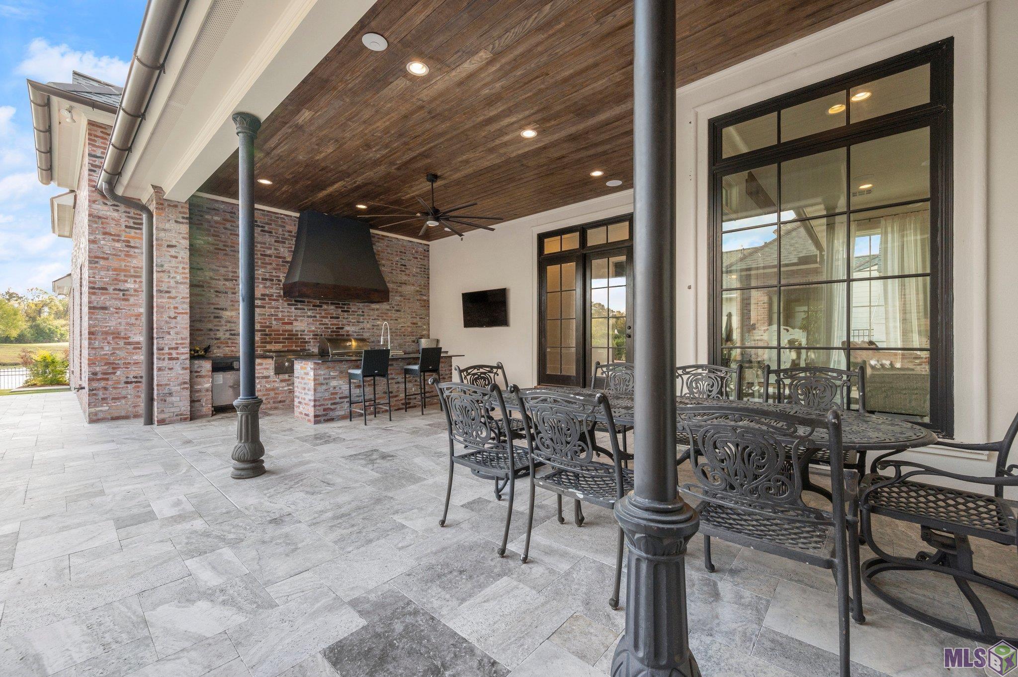 15344 Lake Crest View Dr, Baton Rouge, LA, 70810