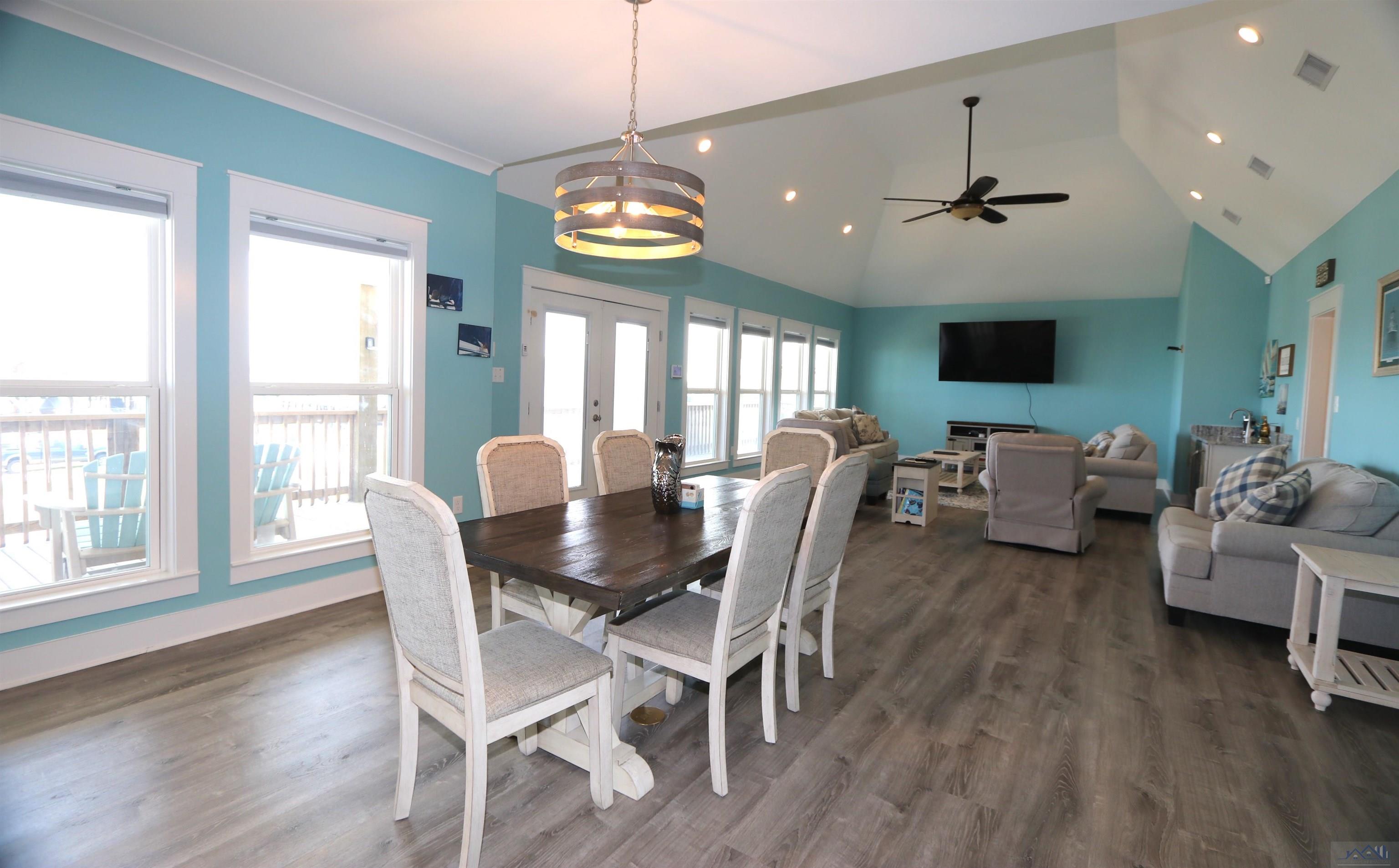 117 Boudreaux Ln, Grand Isle, LA, 70358