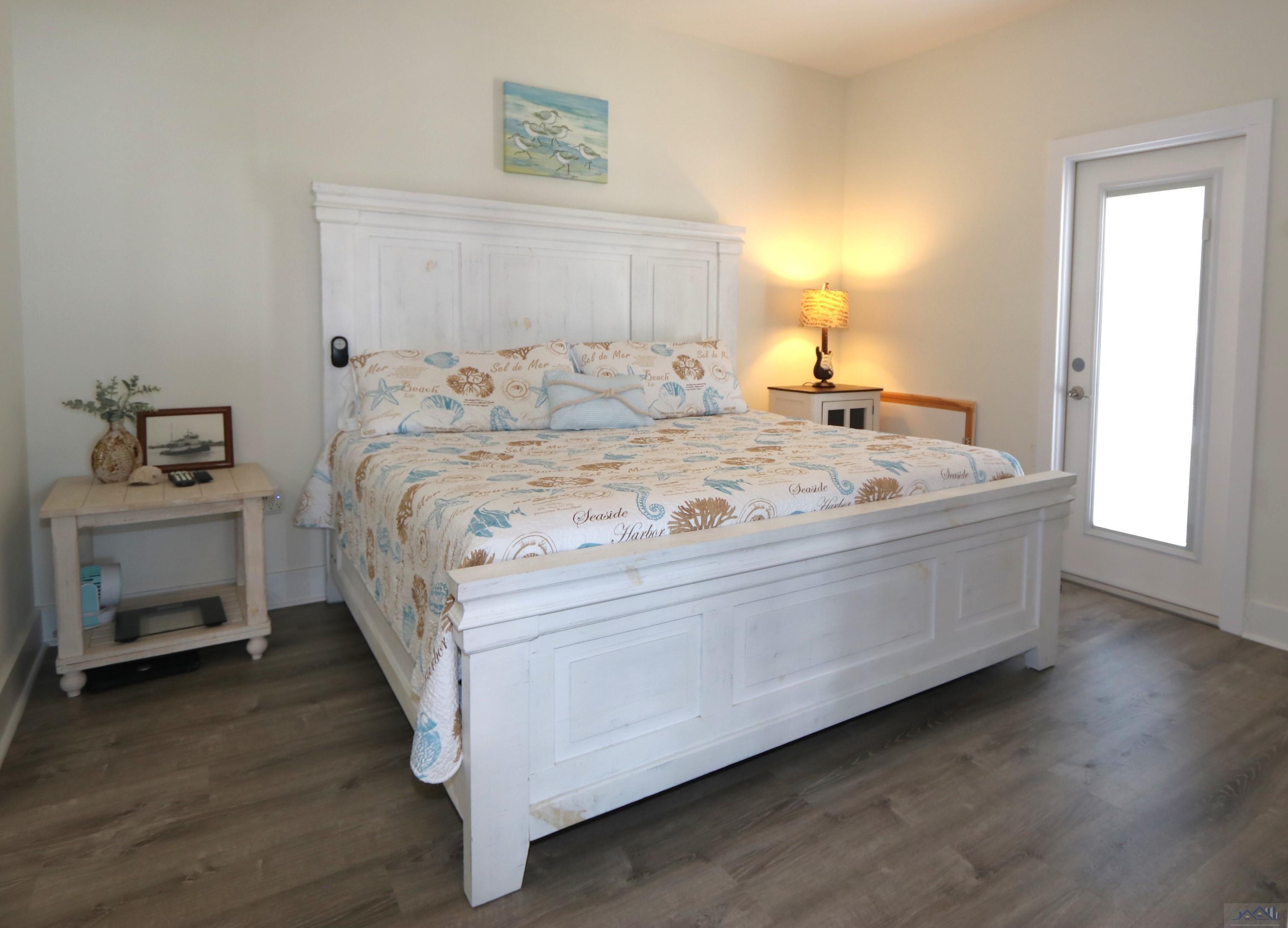 117 Boudreaux Ln, Grand Isle, LA, 70358