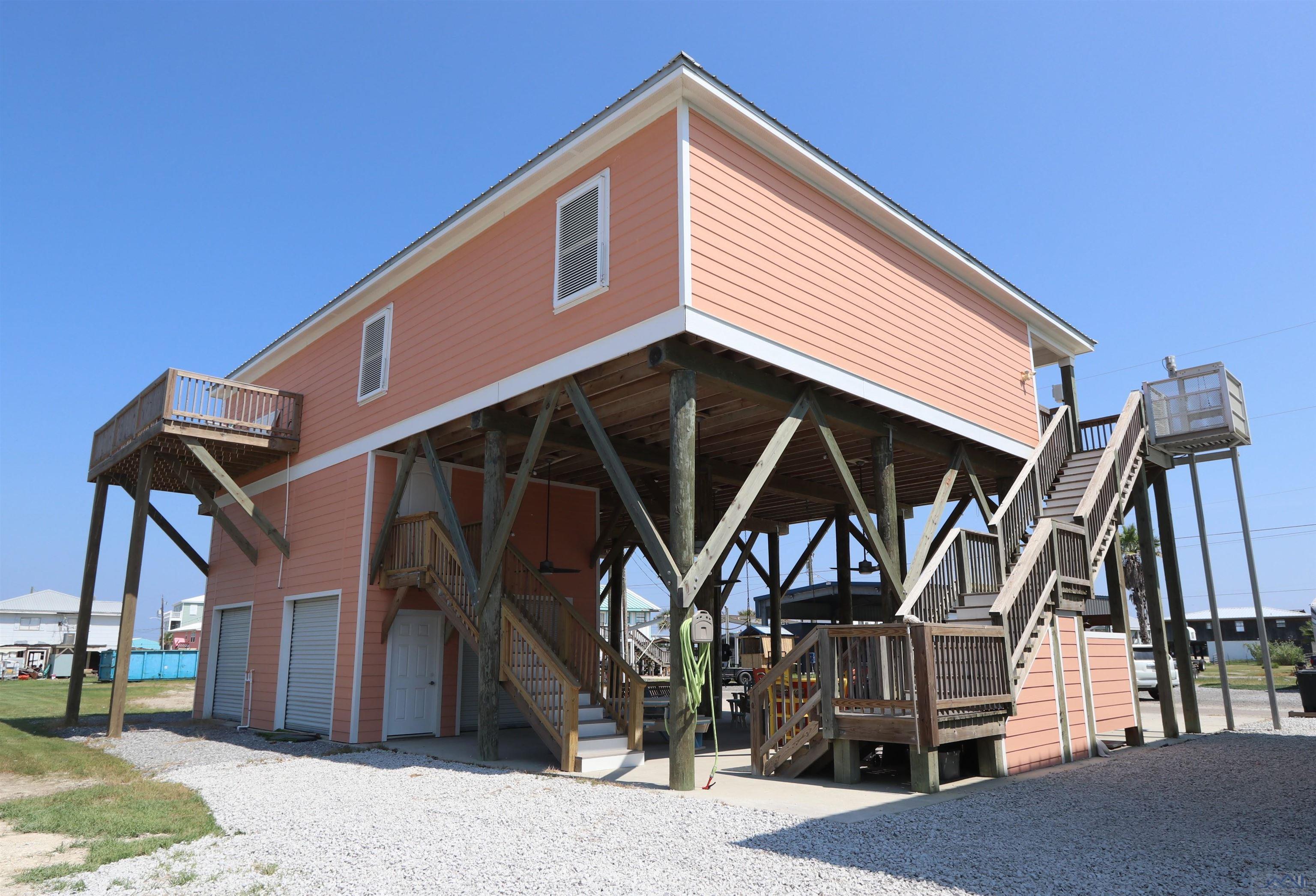 117 Boudreaux Ln, Grand Isle, LA, 70358