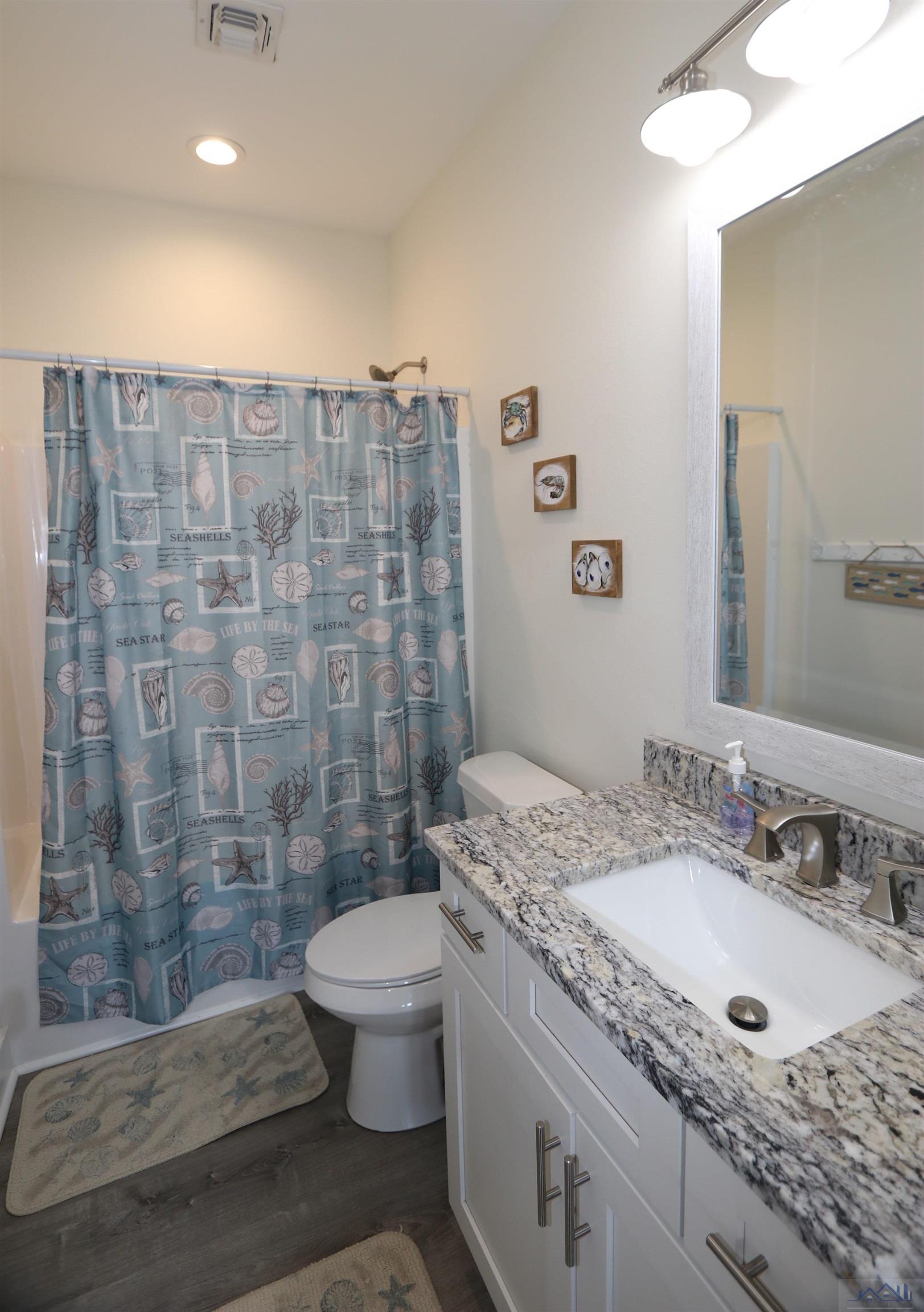 117 Boudreaux Ln, Grand Isle, LA, 70358