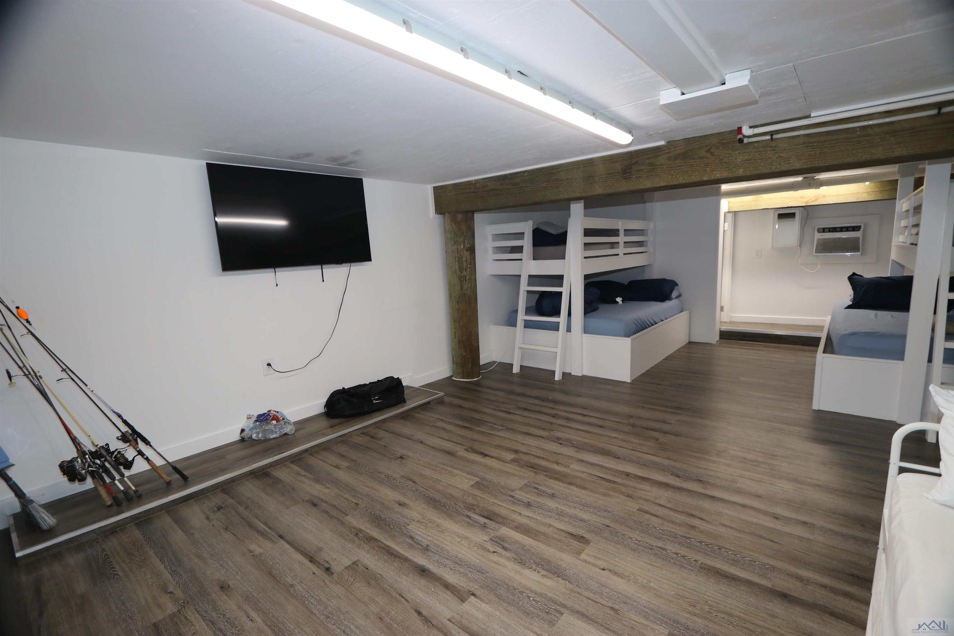 117 Boudreaux Ln, Grand Isle, LA, 70358