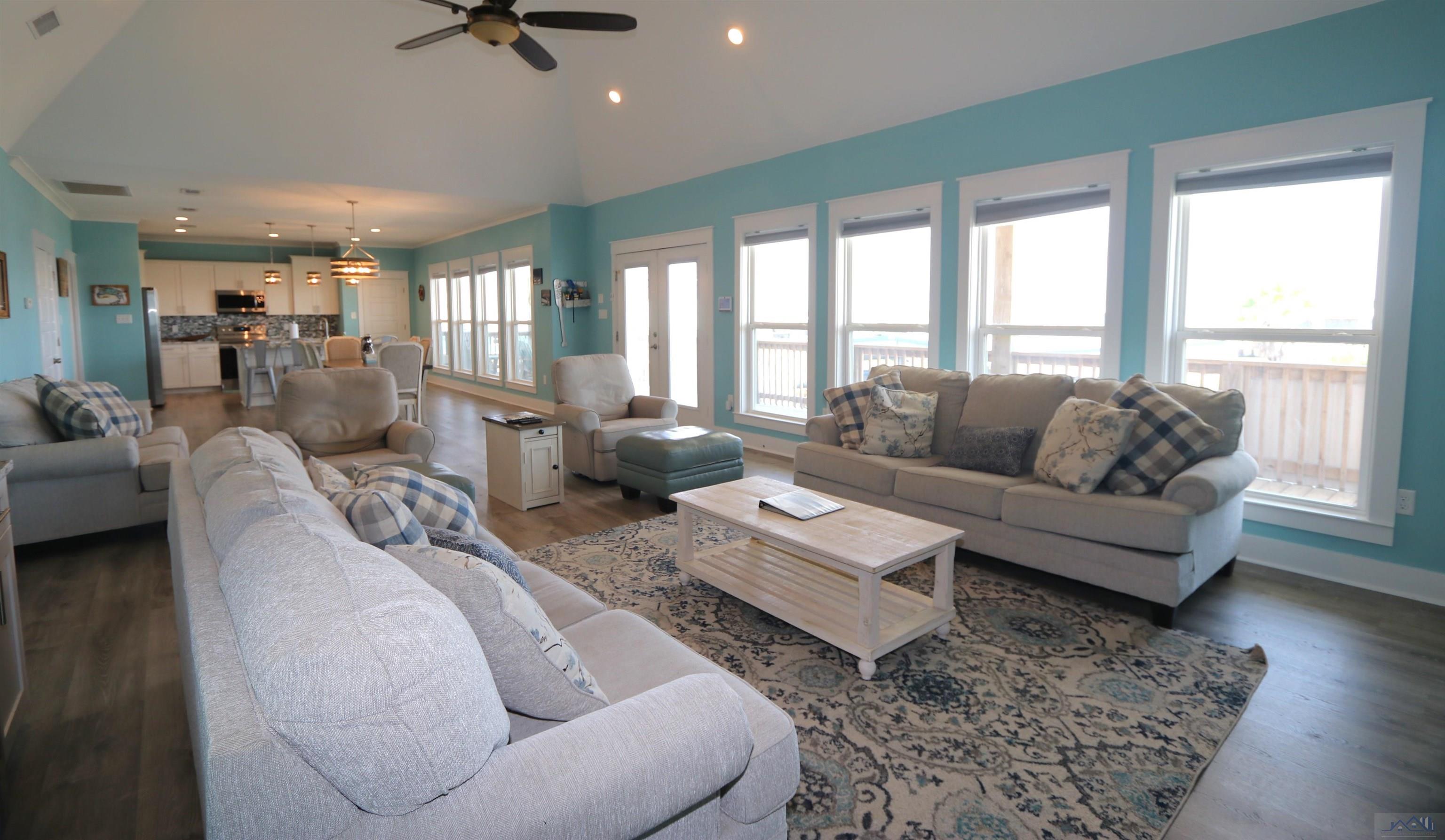 117 Boudreaux Ln, Grand Isle, LA, 70358