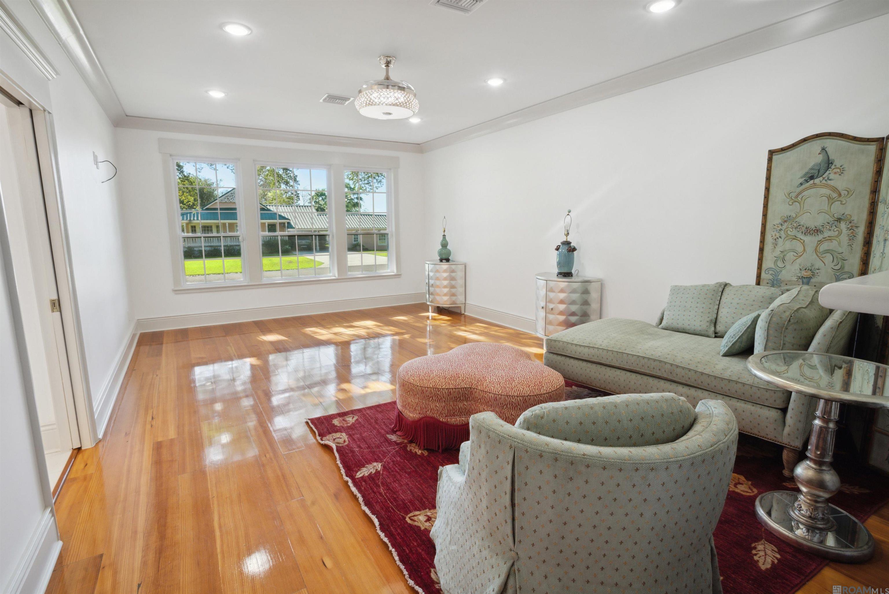 216 Ridgewood Blvd., Golden Meadow, LA, 70357