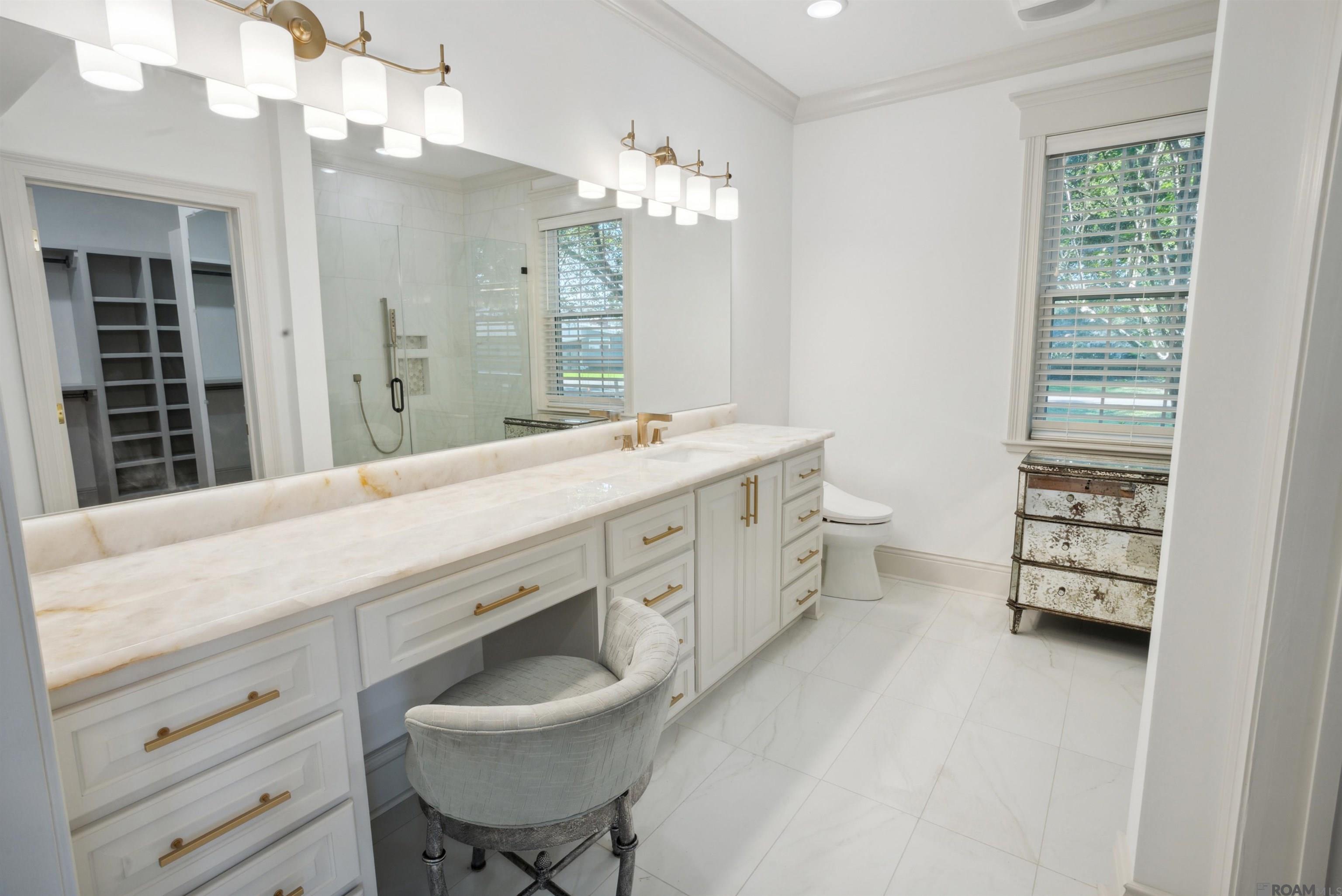 216 Ridgewood Blvd., Golden Meadow, LA, 70357