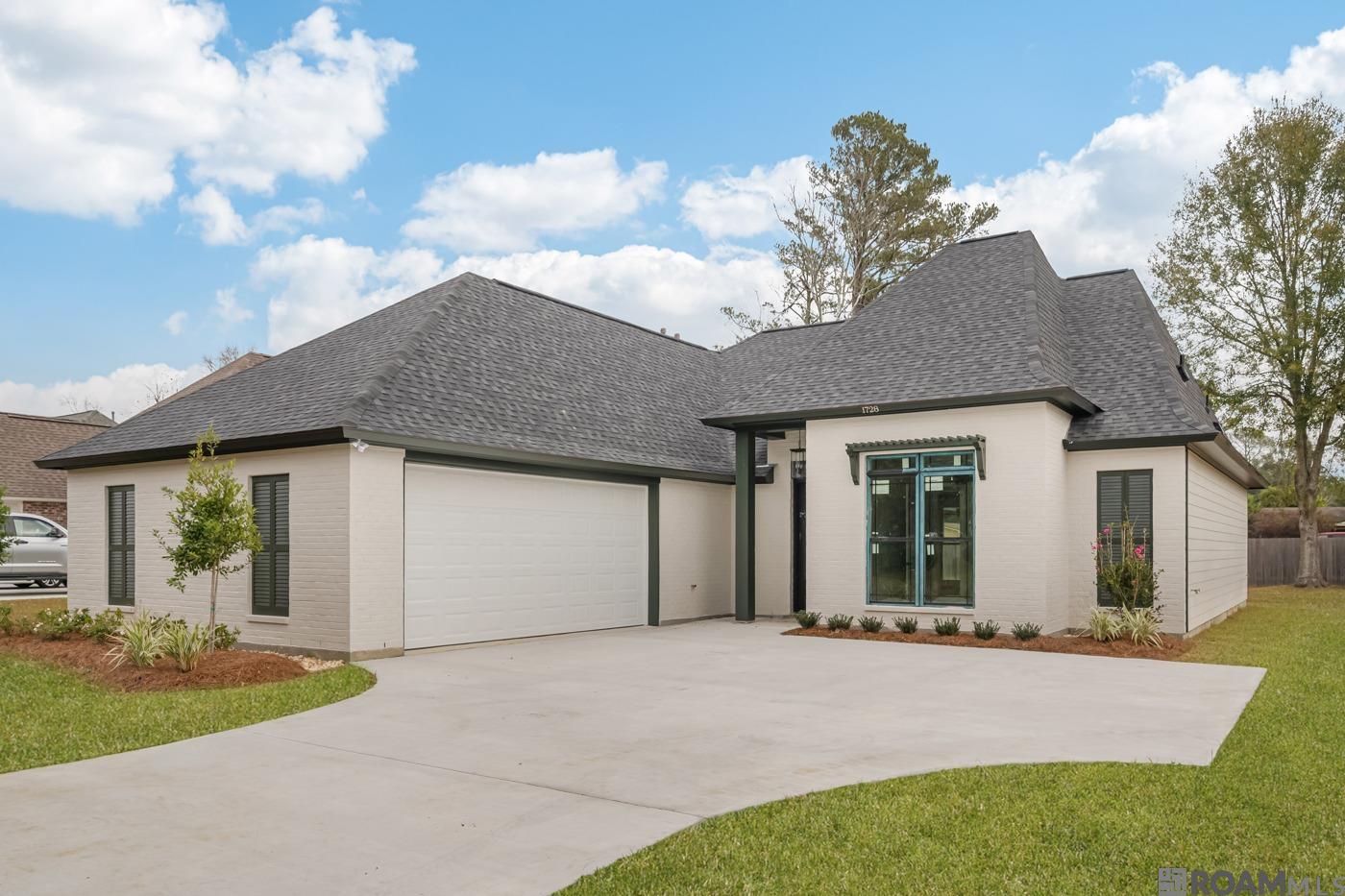 1728 N Linen Rd, Gonzales, LA, 70737