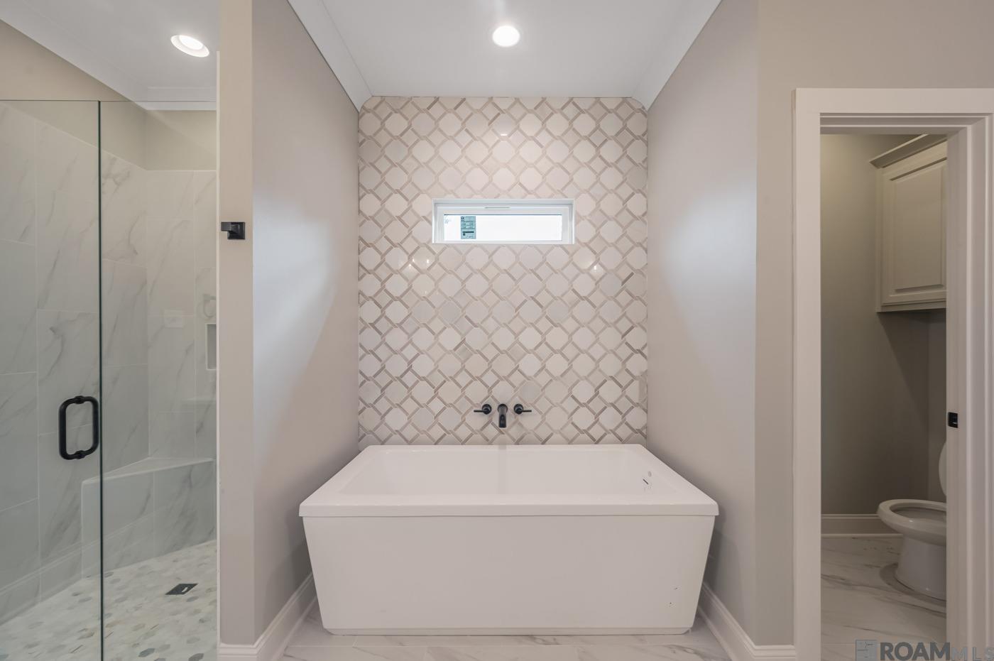 1728 N Linen Rd, Gonzales, LA, 70737