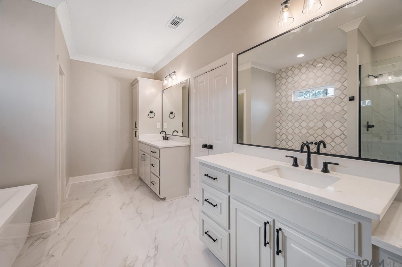 1728 N Linen Rd, Gonzales, LA, 70737