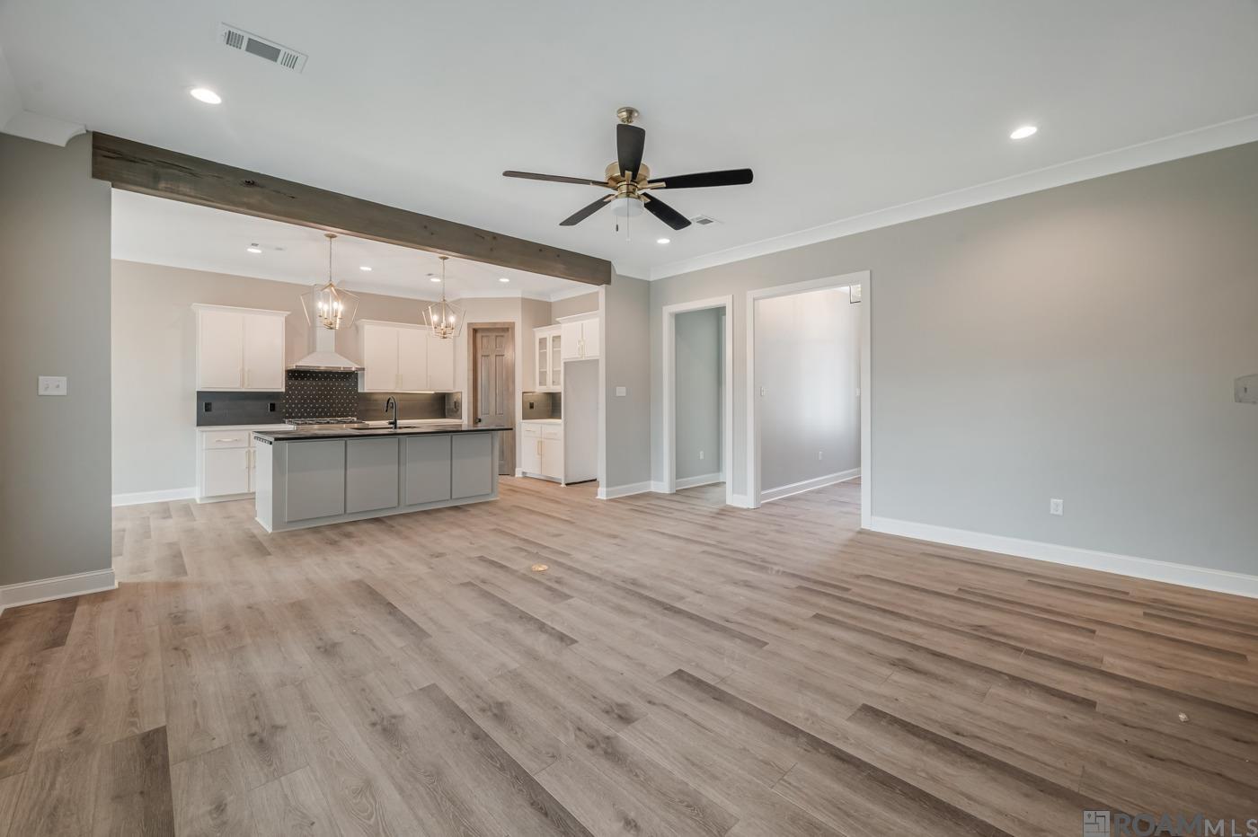 1728 N Linen Rd, Gonzales, LA, 70737