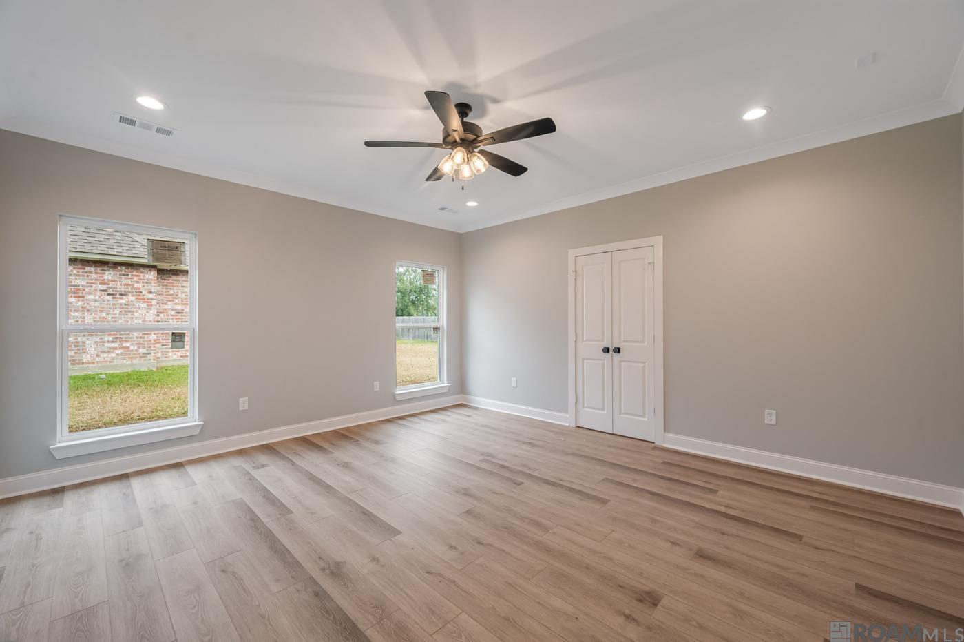 1728 N Linen Rd, Gonzales, LA, 70737