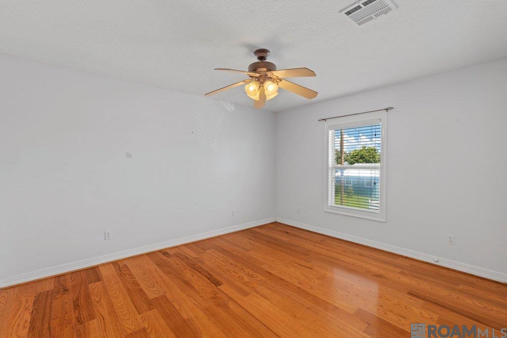 207 Hebert St, Lake Charles, LA, 70607