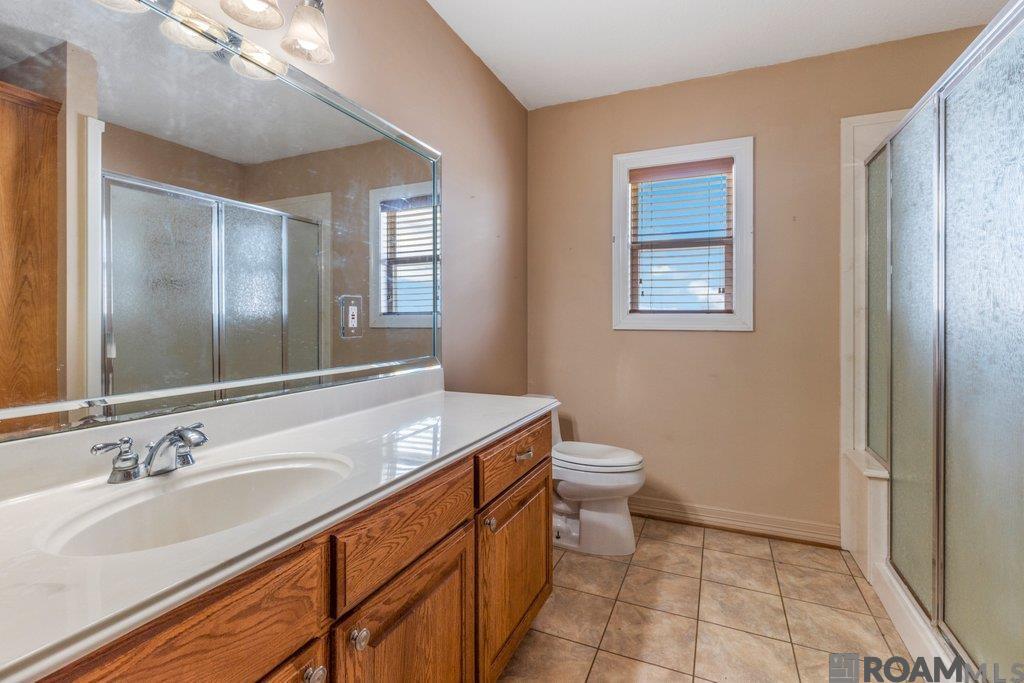 207 Hebert St, Lake Charles, LA, 70607